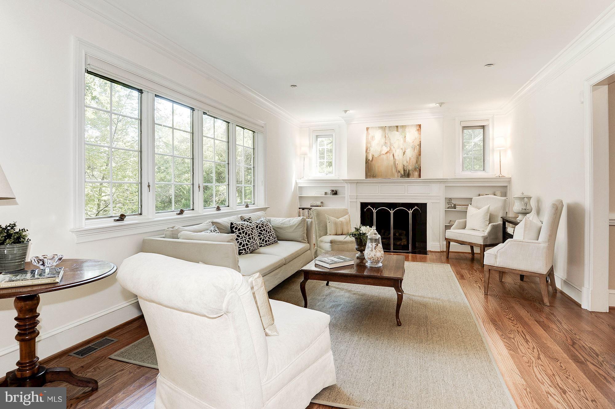 ROLLINGWOOD - Residential