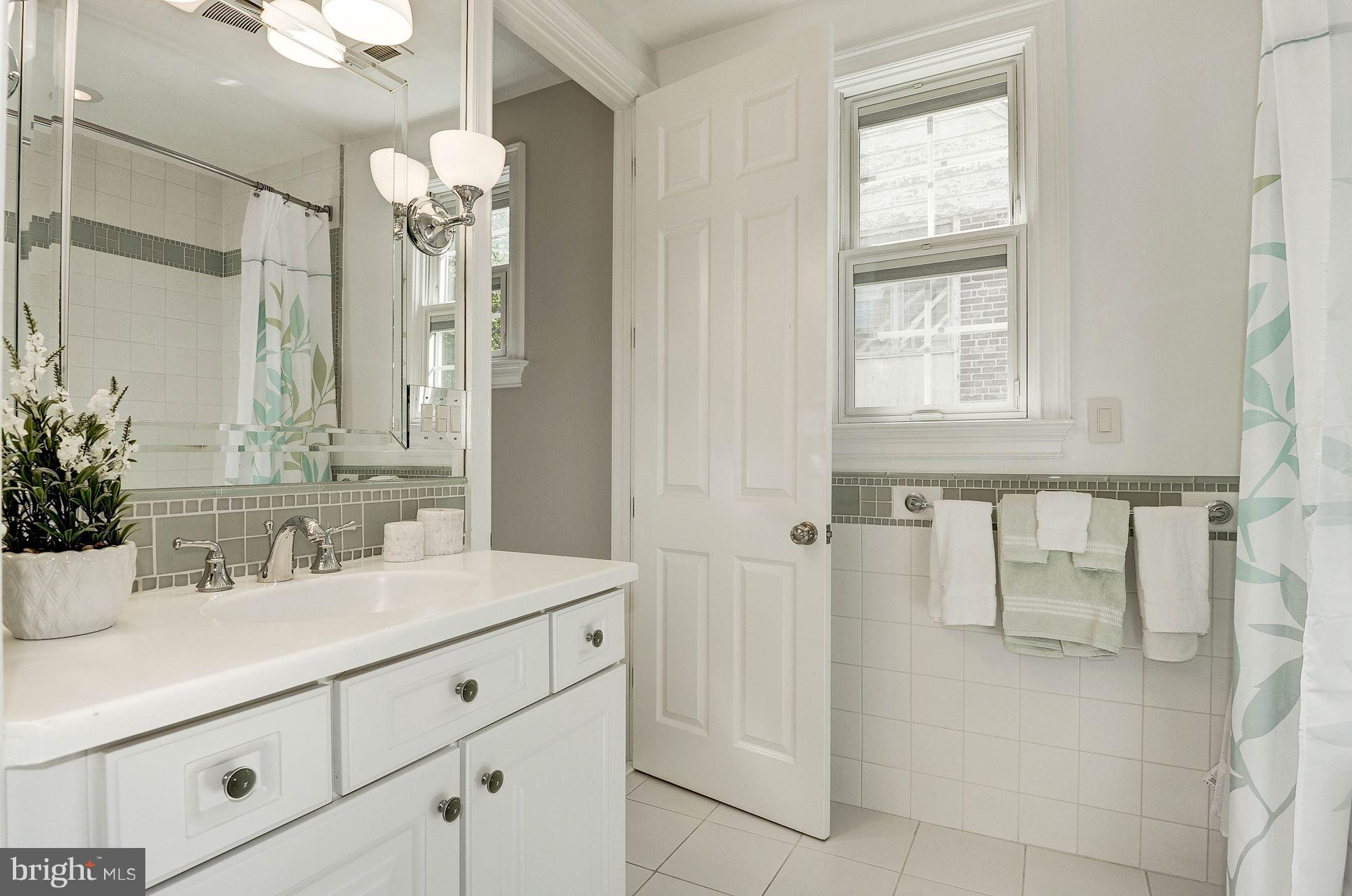 ROLLINGWOOD - Residential