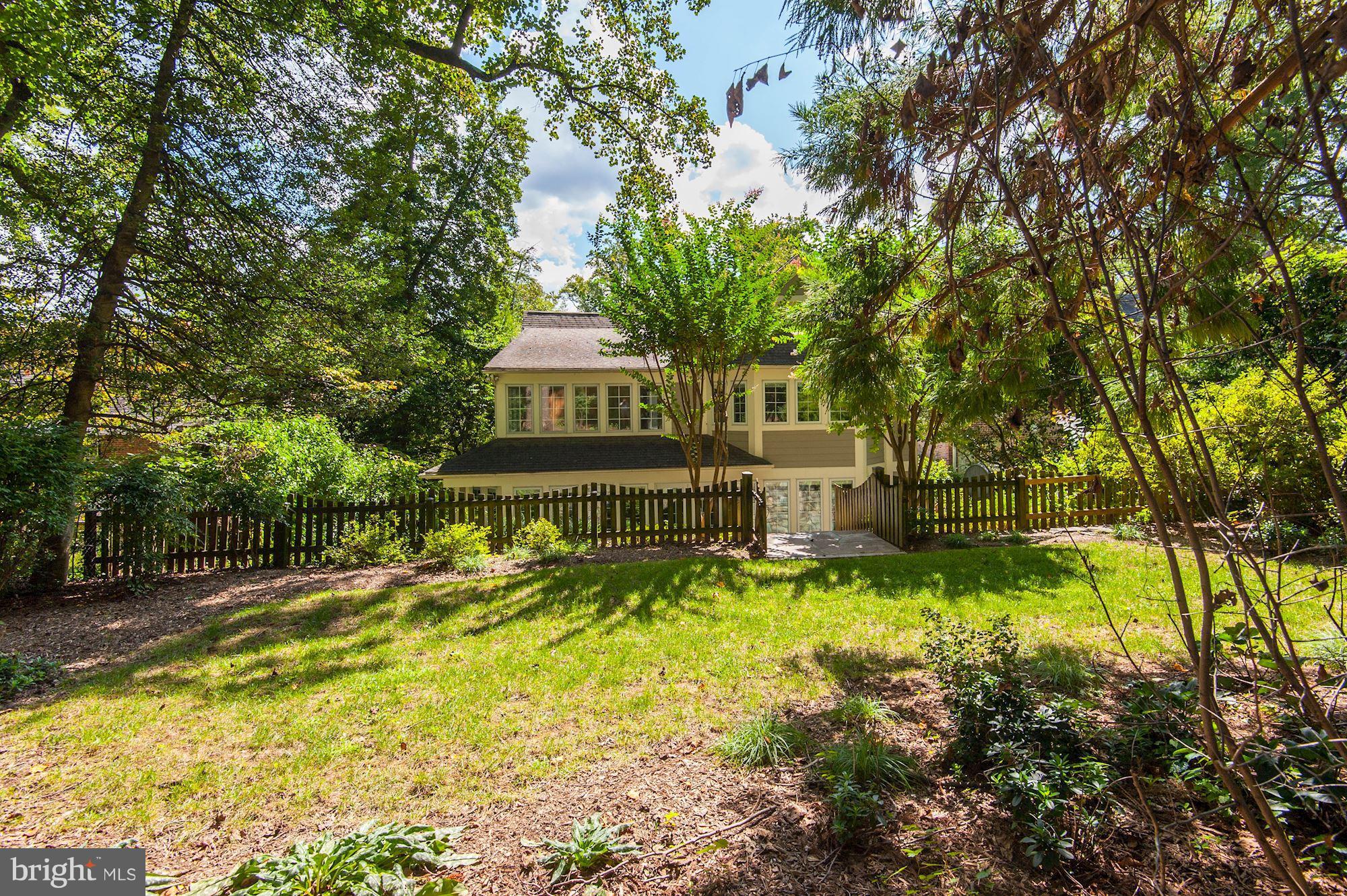 ROLLINGWOOD - Residential