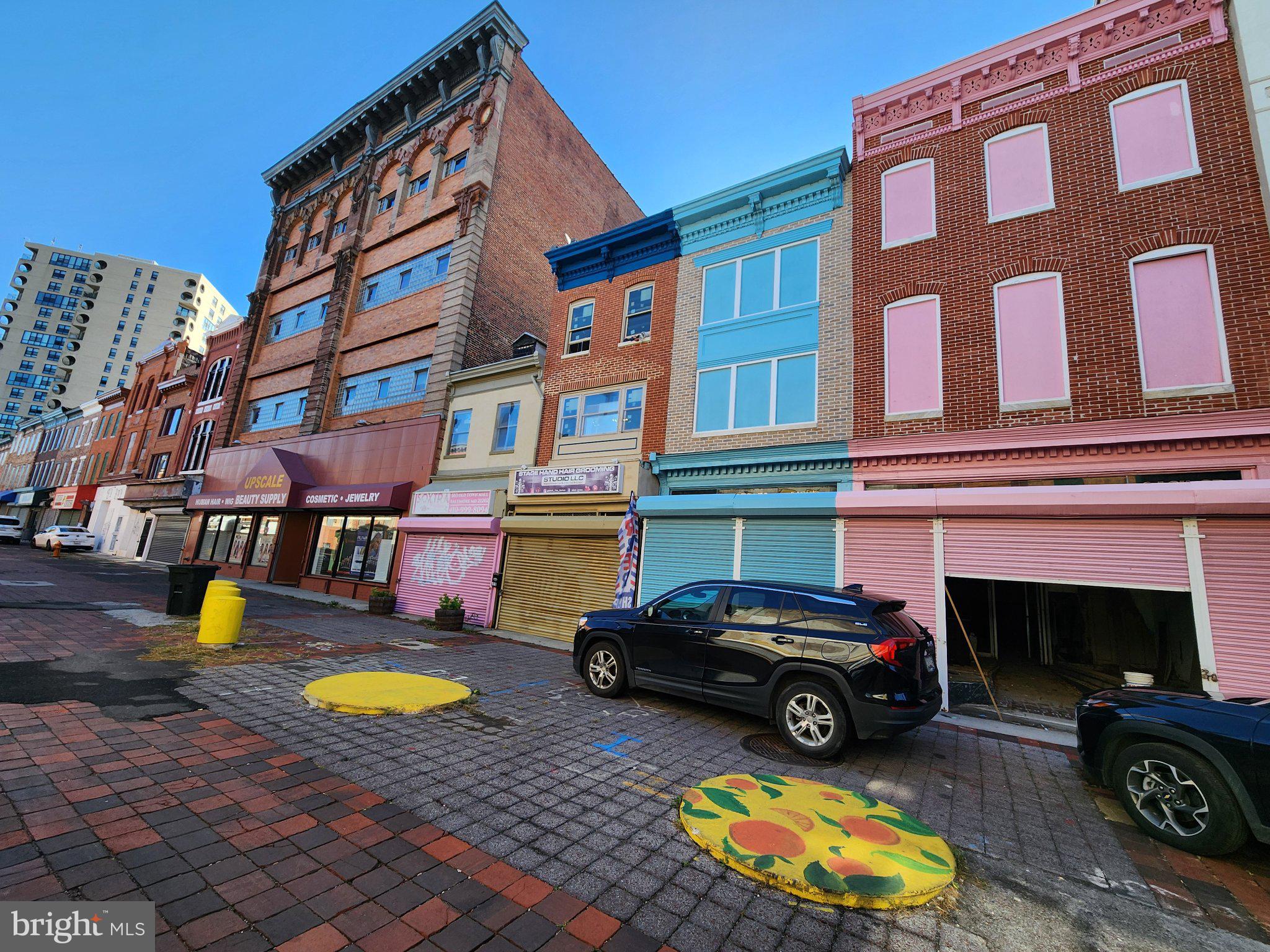 559 OLD TOWN MALL