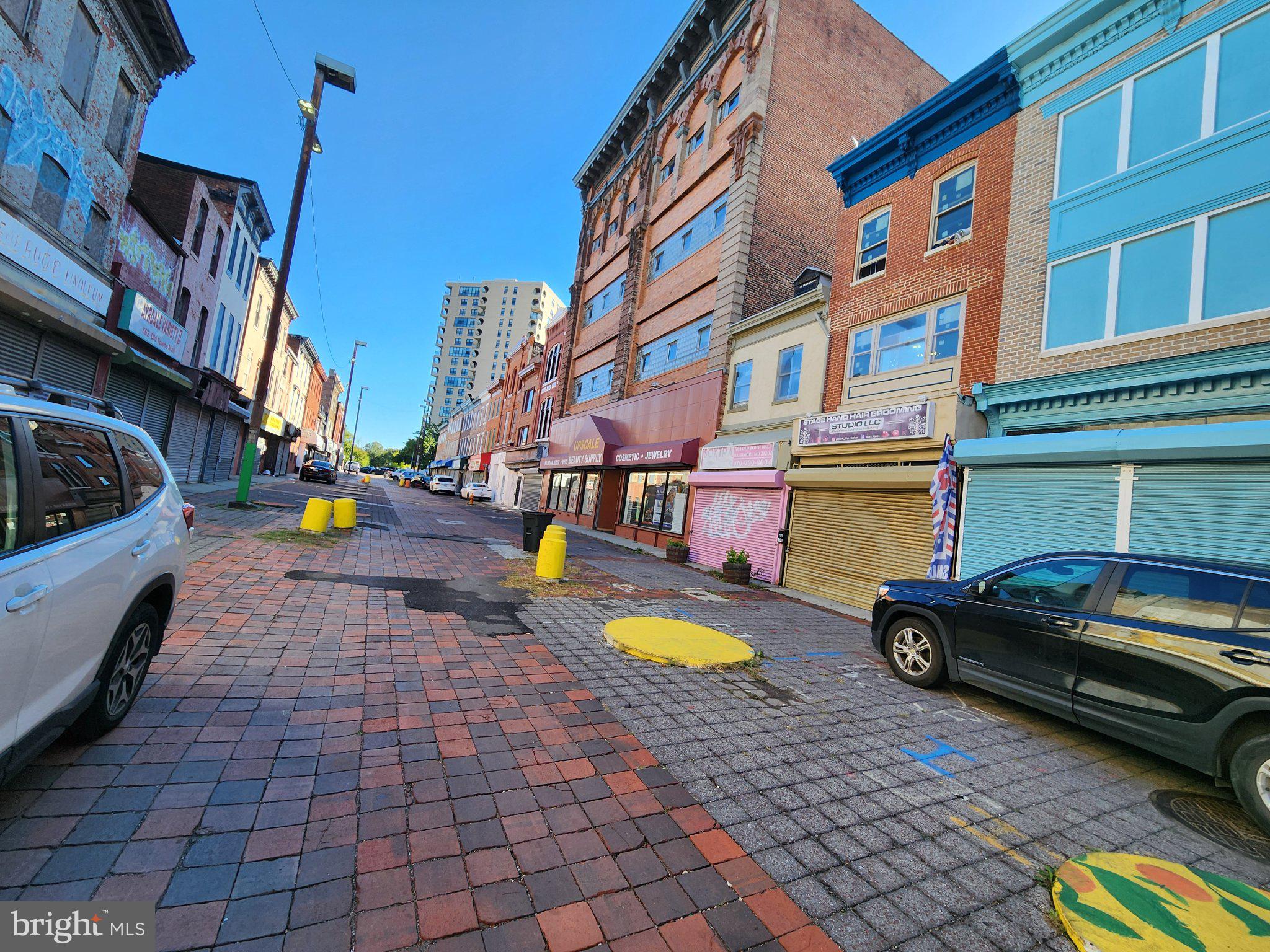559 OLD TOWN MALL