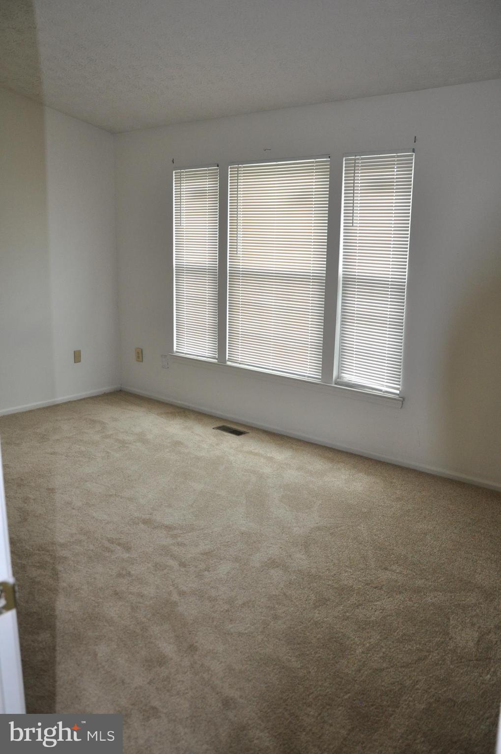 OWINGS MILLS - Residential Lease