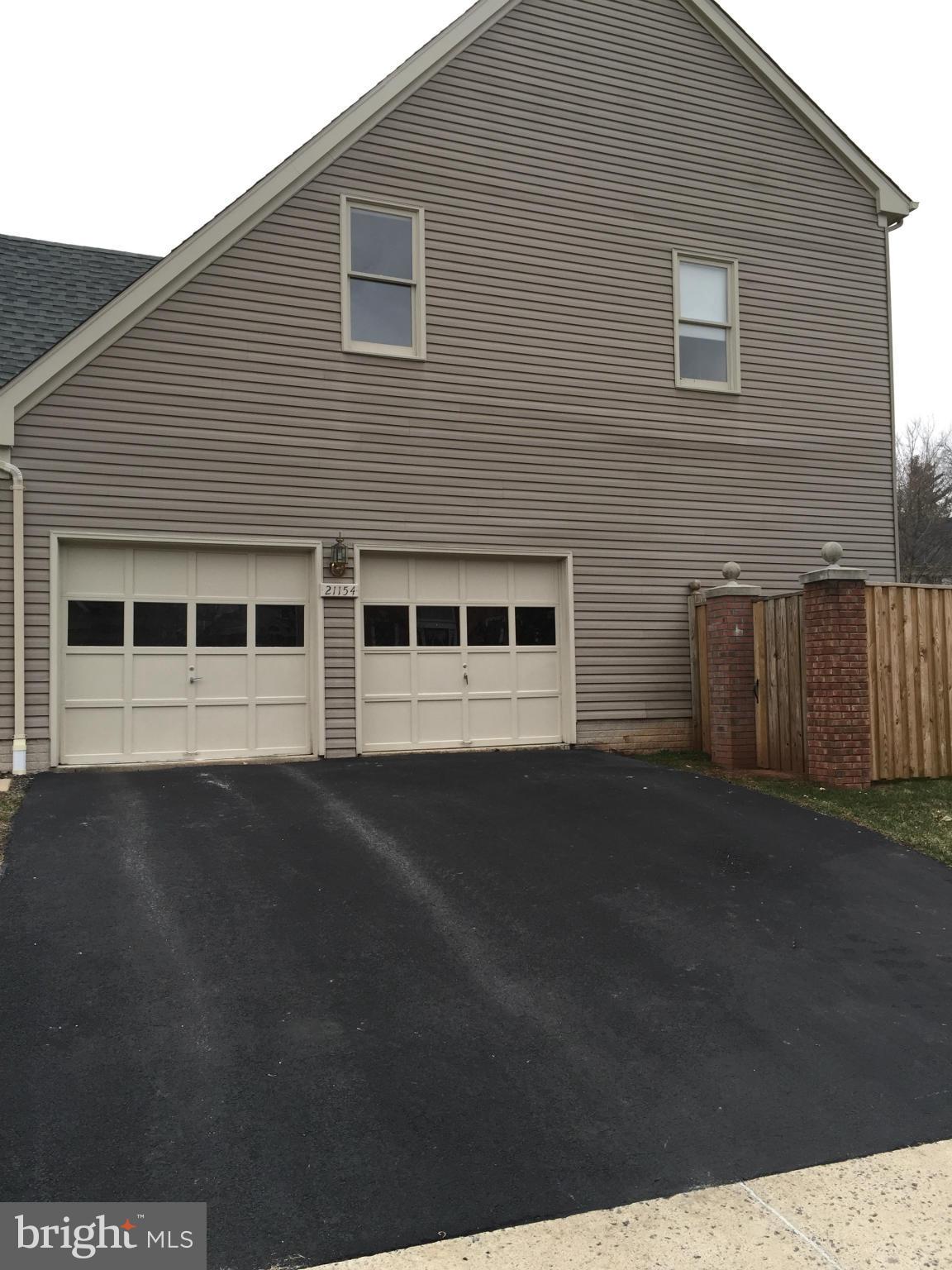 RICHLAND FOREST - Residential Lease