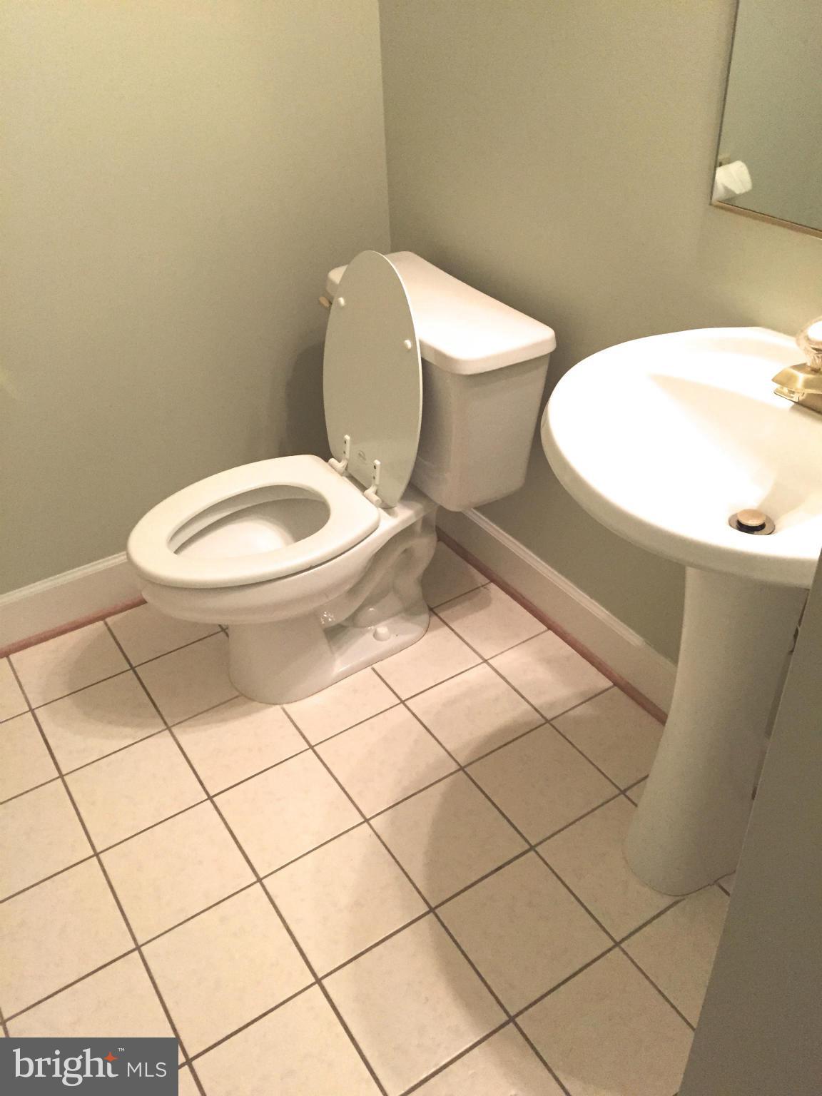 RICHLAND FOREST - Residential Lease