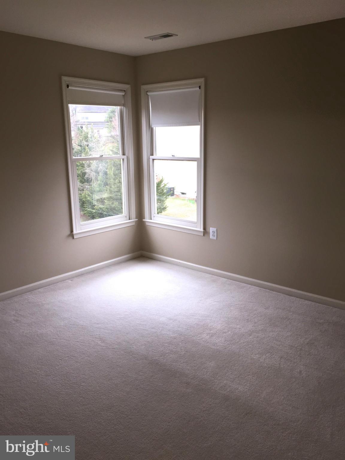 RICHLAND FOREST - Residential Lease