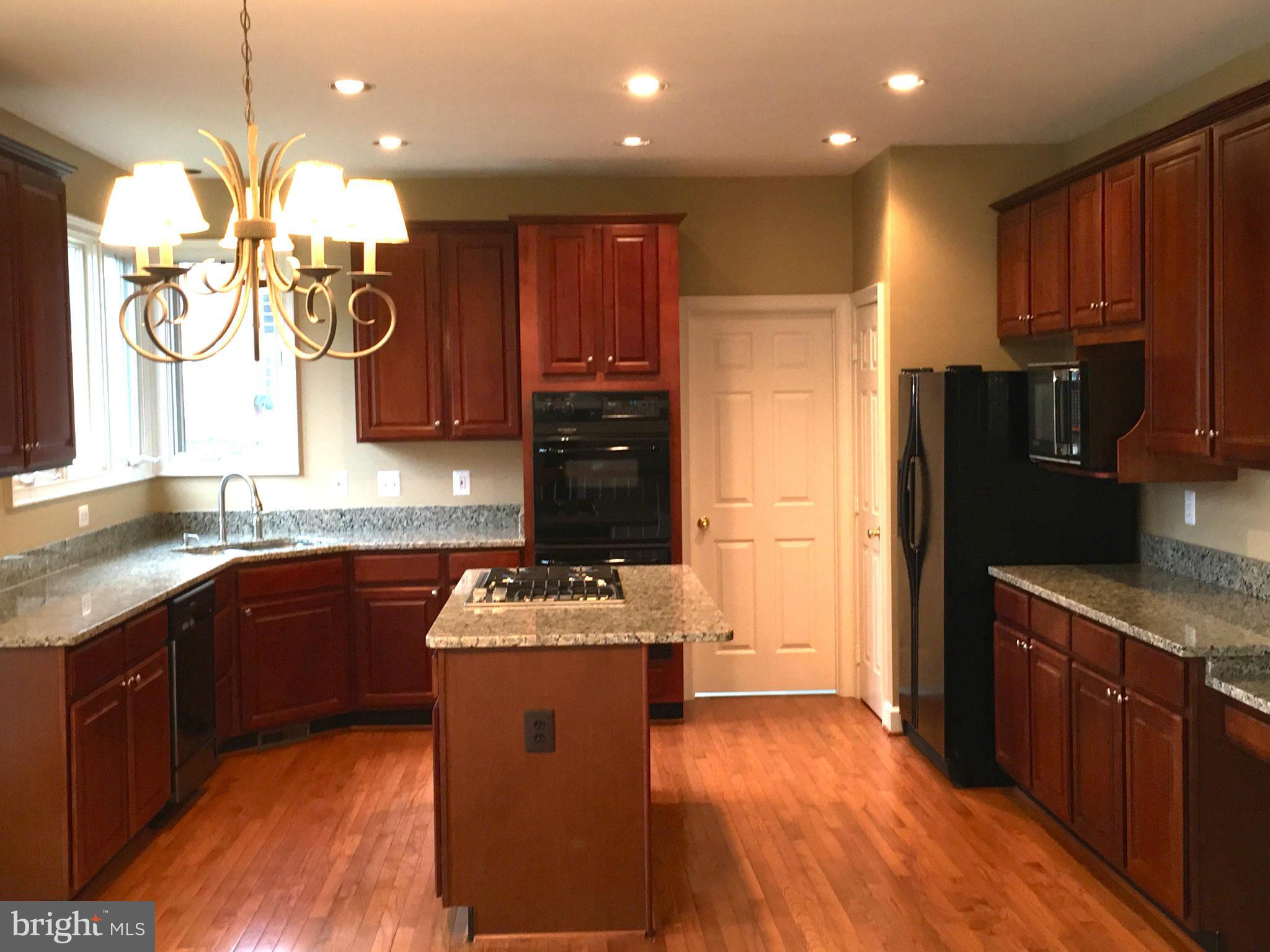 RICHLAND FOREST - Residential Lease