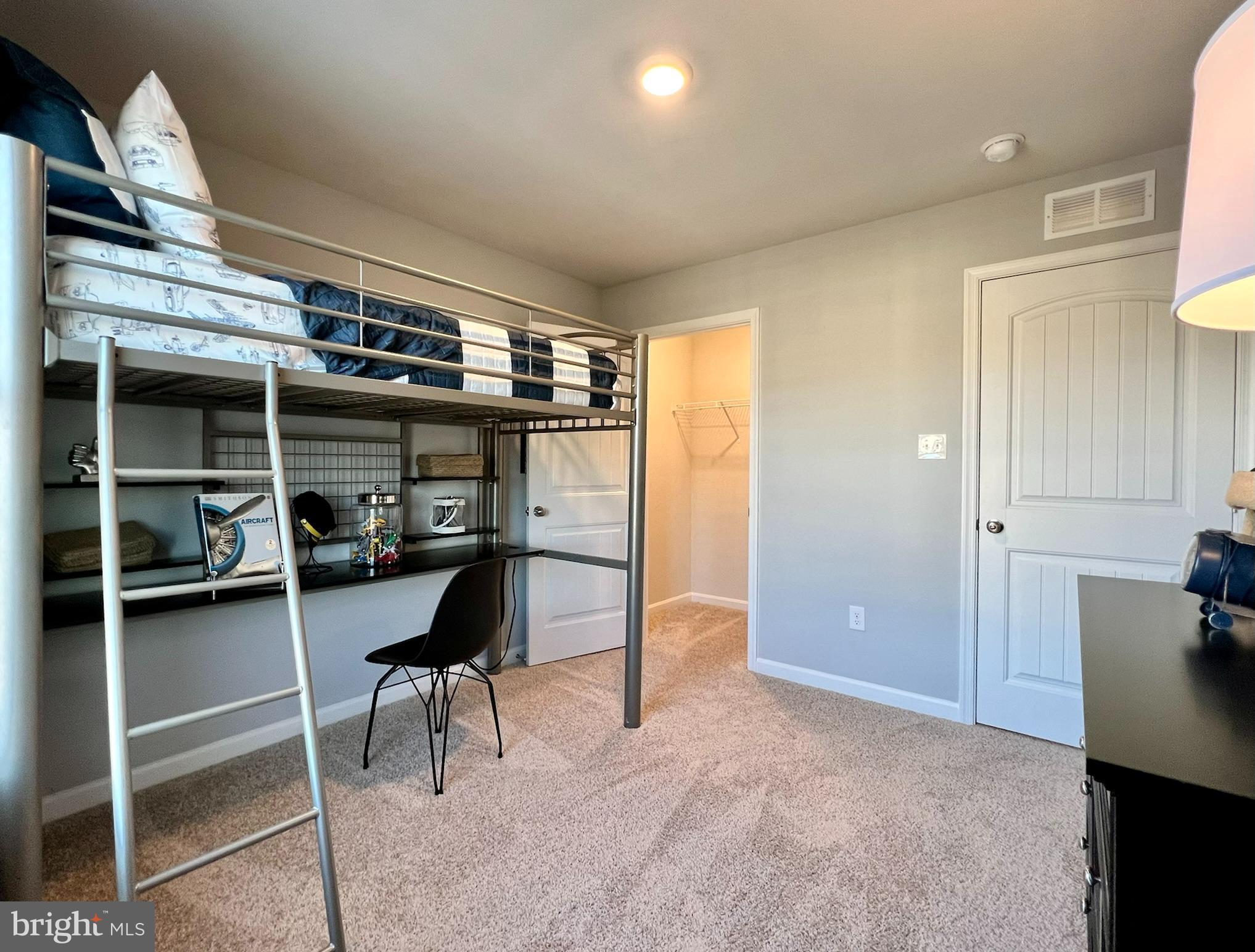 SOUTHERN FLDS - Residential