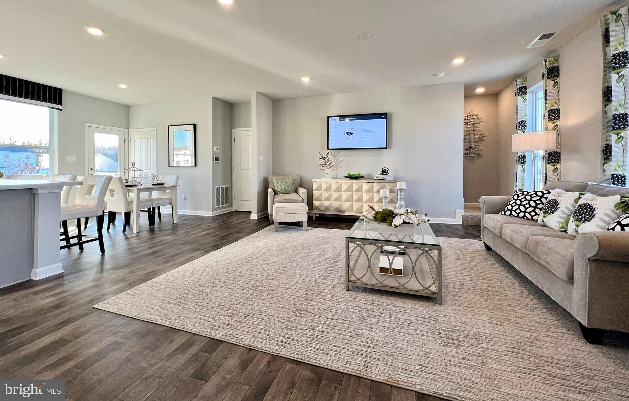 SOUTHERN FLDS - Residential