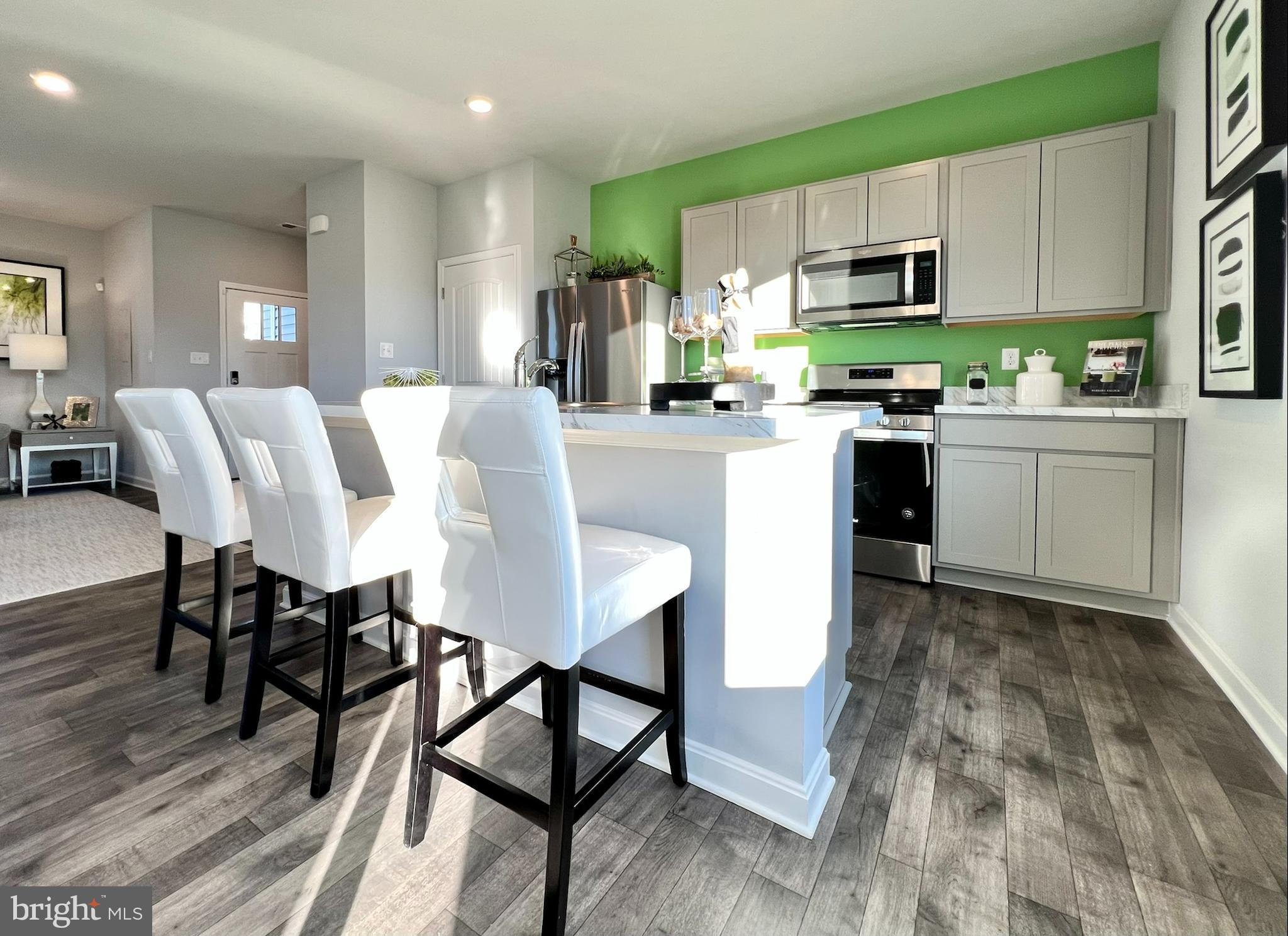 SOUTHERN FLDS - Residential