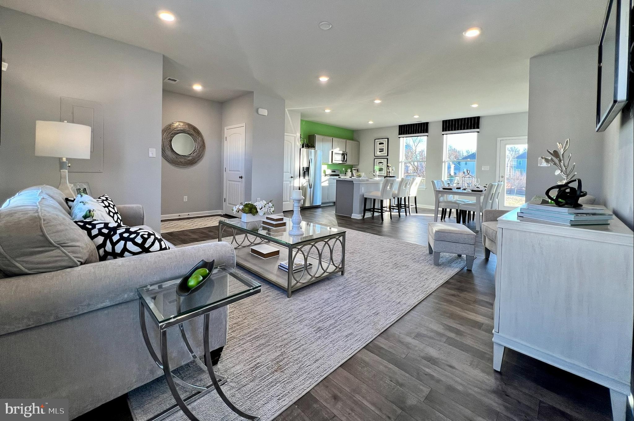 SOUTHERN FLDS - Residential