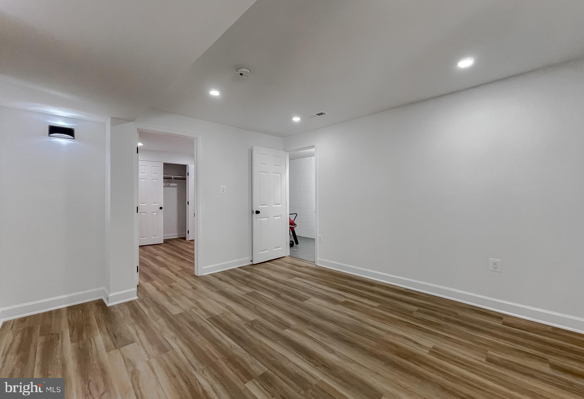 MANDLEY SUB - Residential