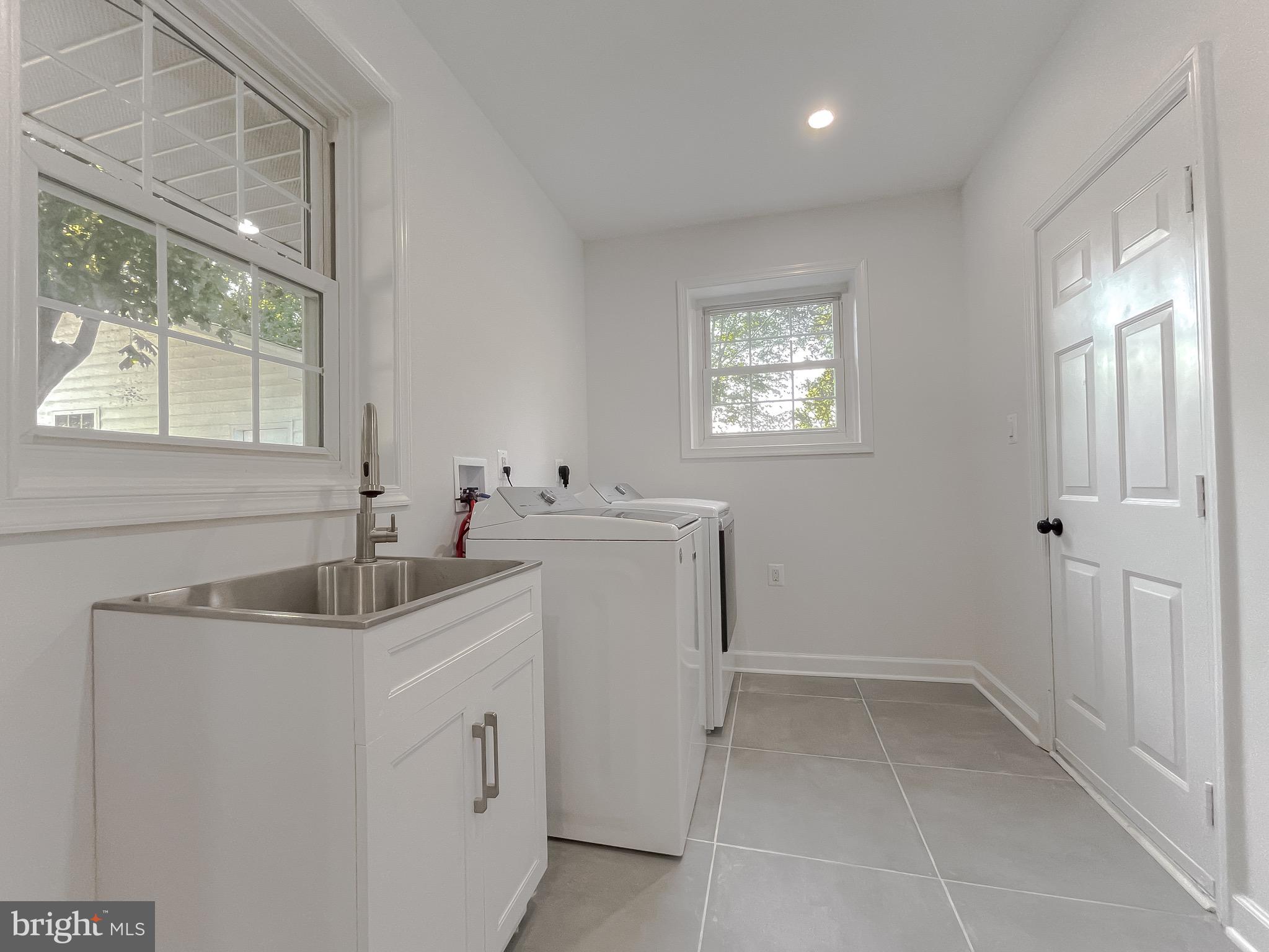 MANDLEY SUB - Residential