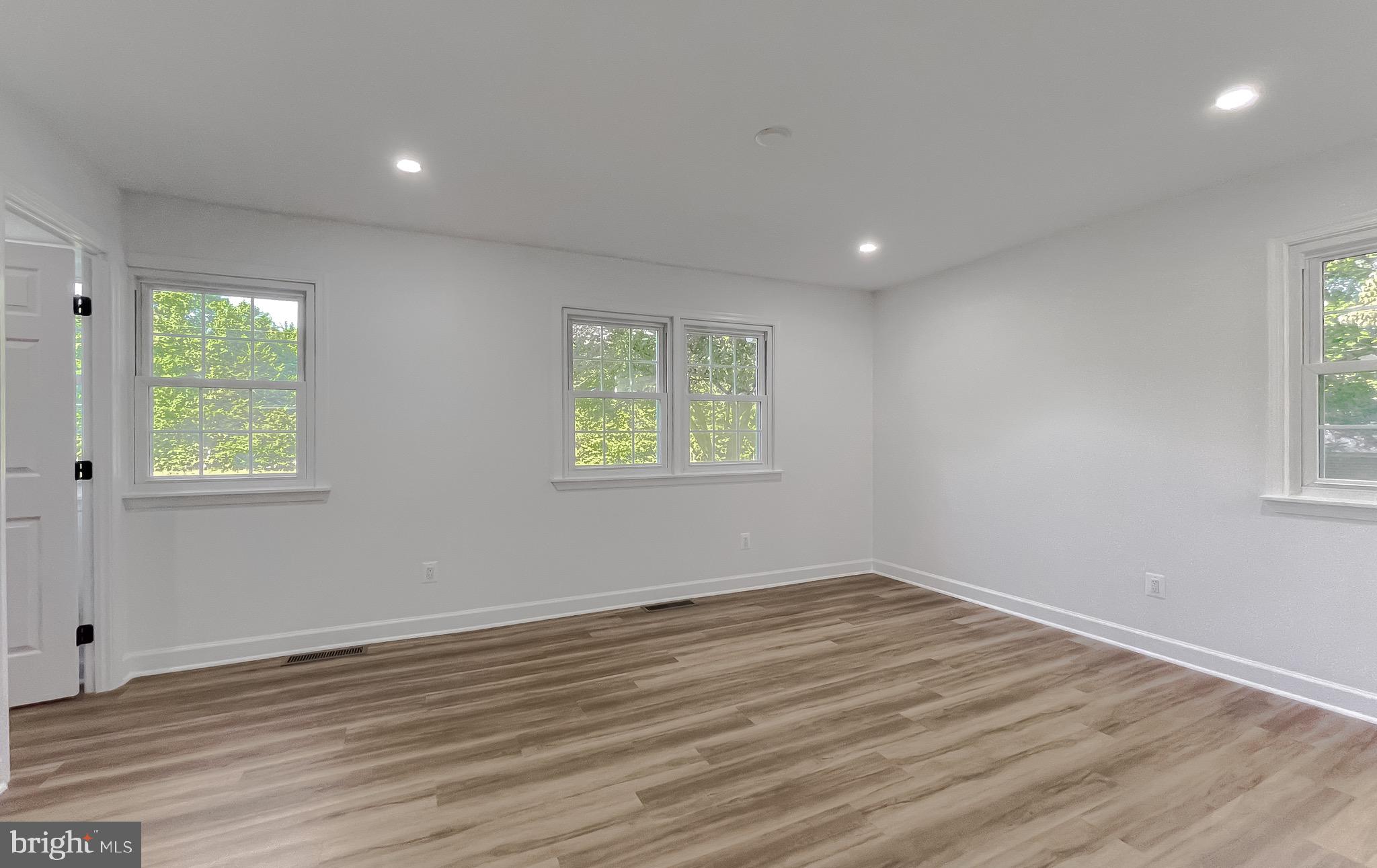 MANDLEY SUB - Residential