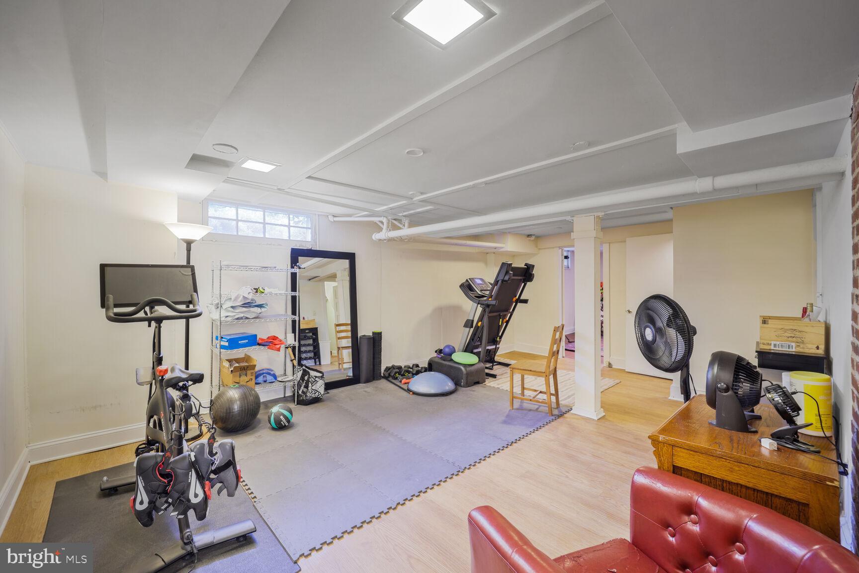 OBSERVATORY CIRCLE - Residential