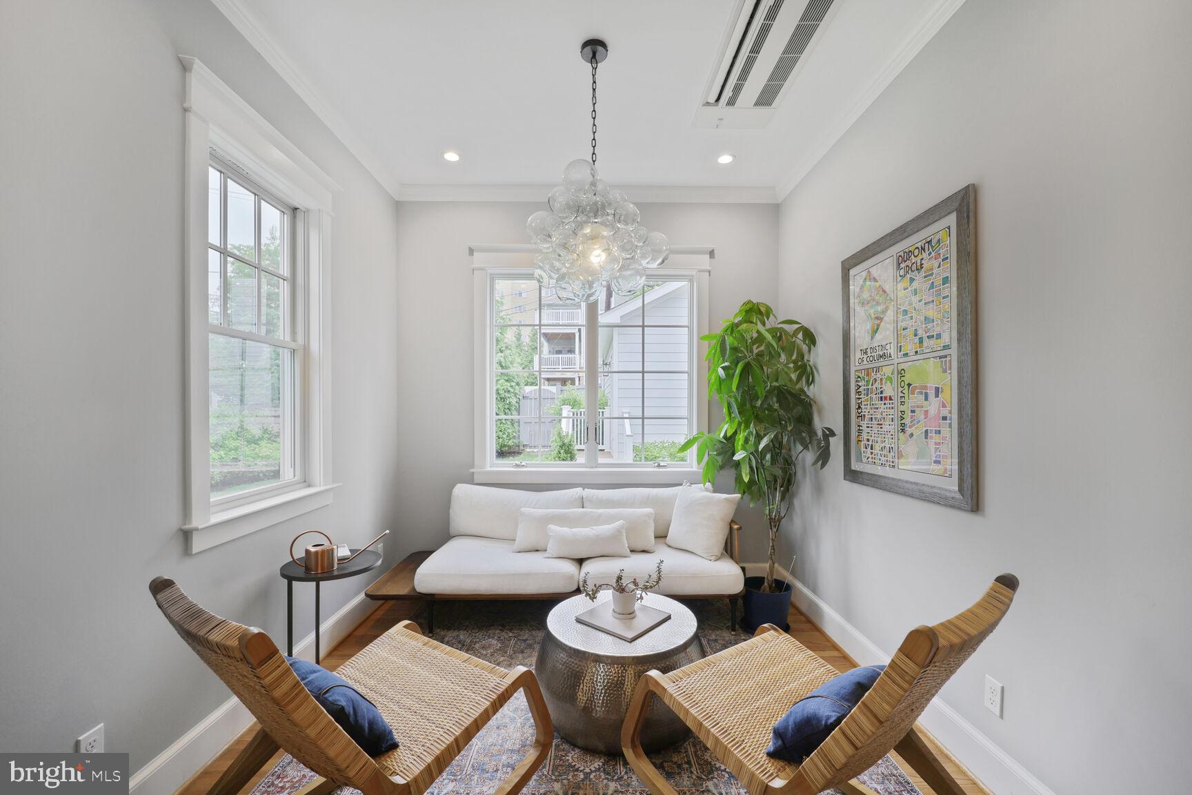 OBSERVATORY CIRCLE - Residential