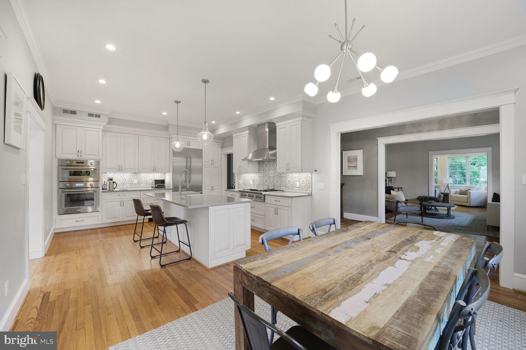 OBSERVATORY CIRCLE - Residential