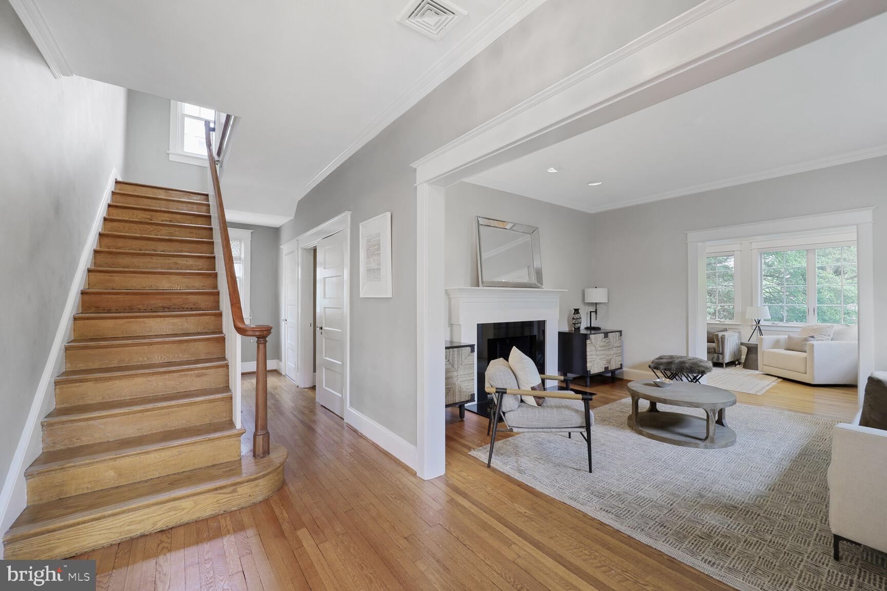 OBSERVATORY CIRCLE - Residential