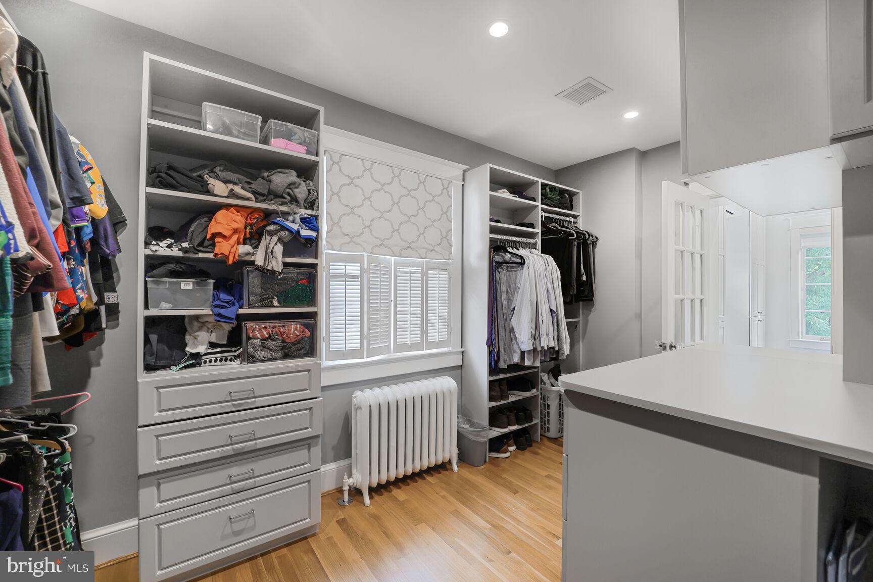 OBSERVATORY CIRCLE - Residential