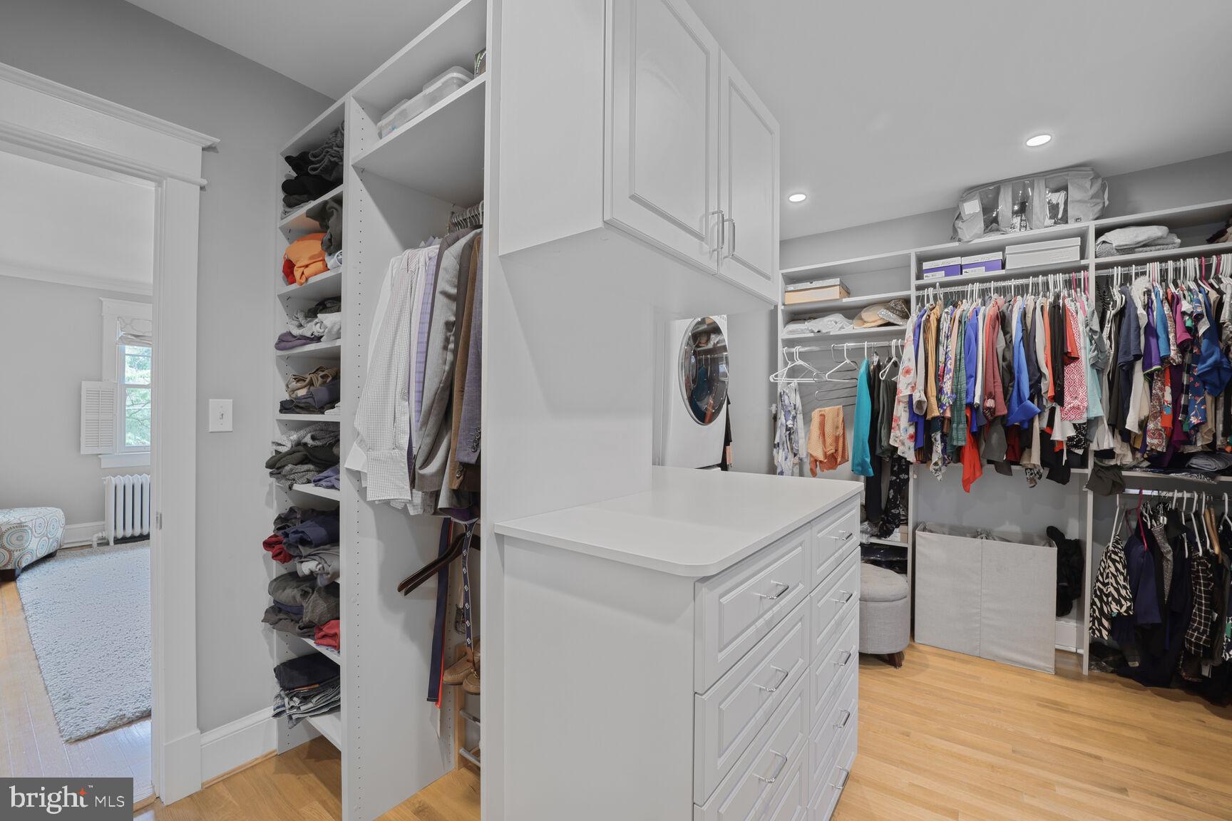 OBSERVATORY CIRCLE - Residential