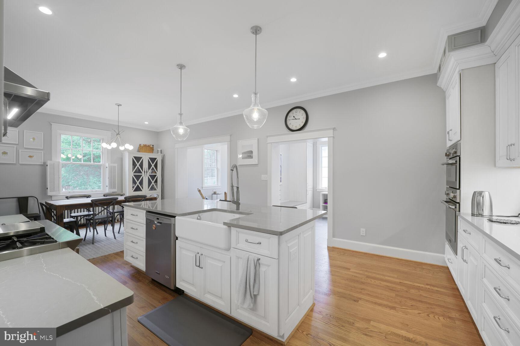 OBSERVATORY CIRCLE - Residential