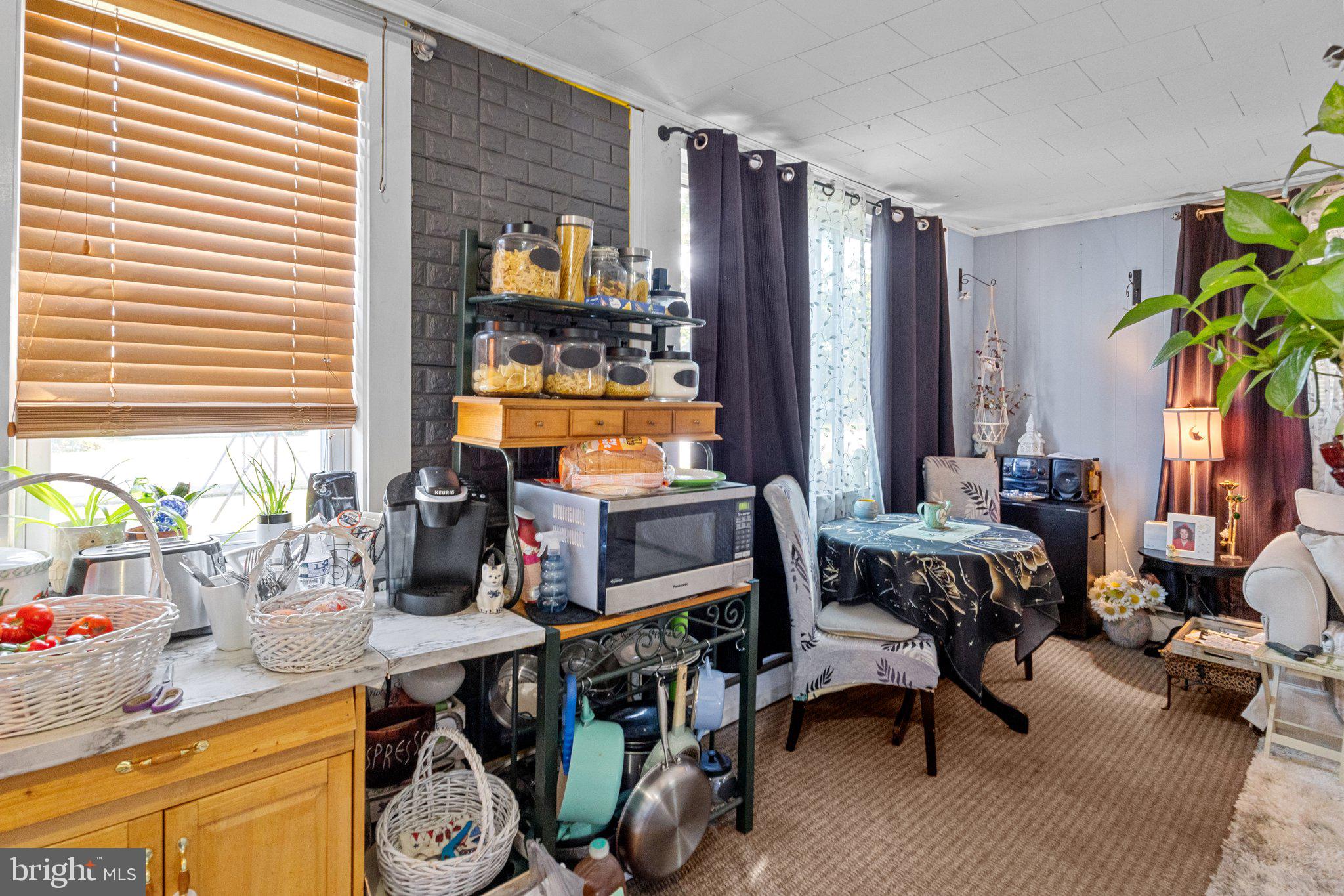 HEADLEY MANOR - Residential Income