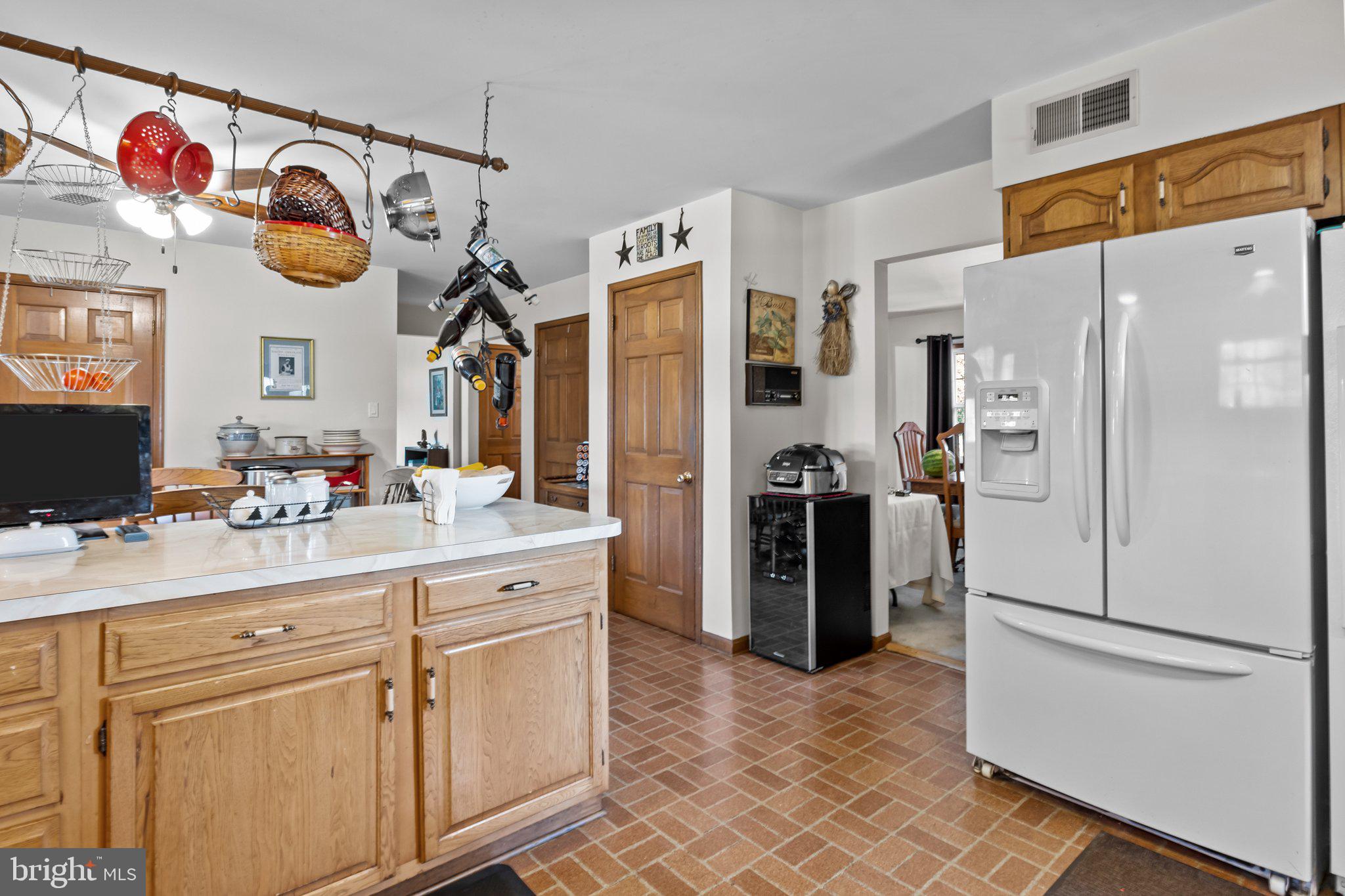 HEADLEY MANOR - Residential Income