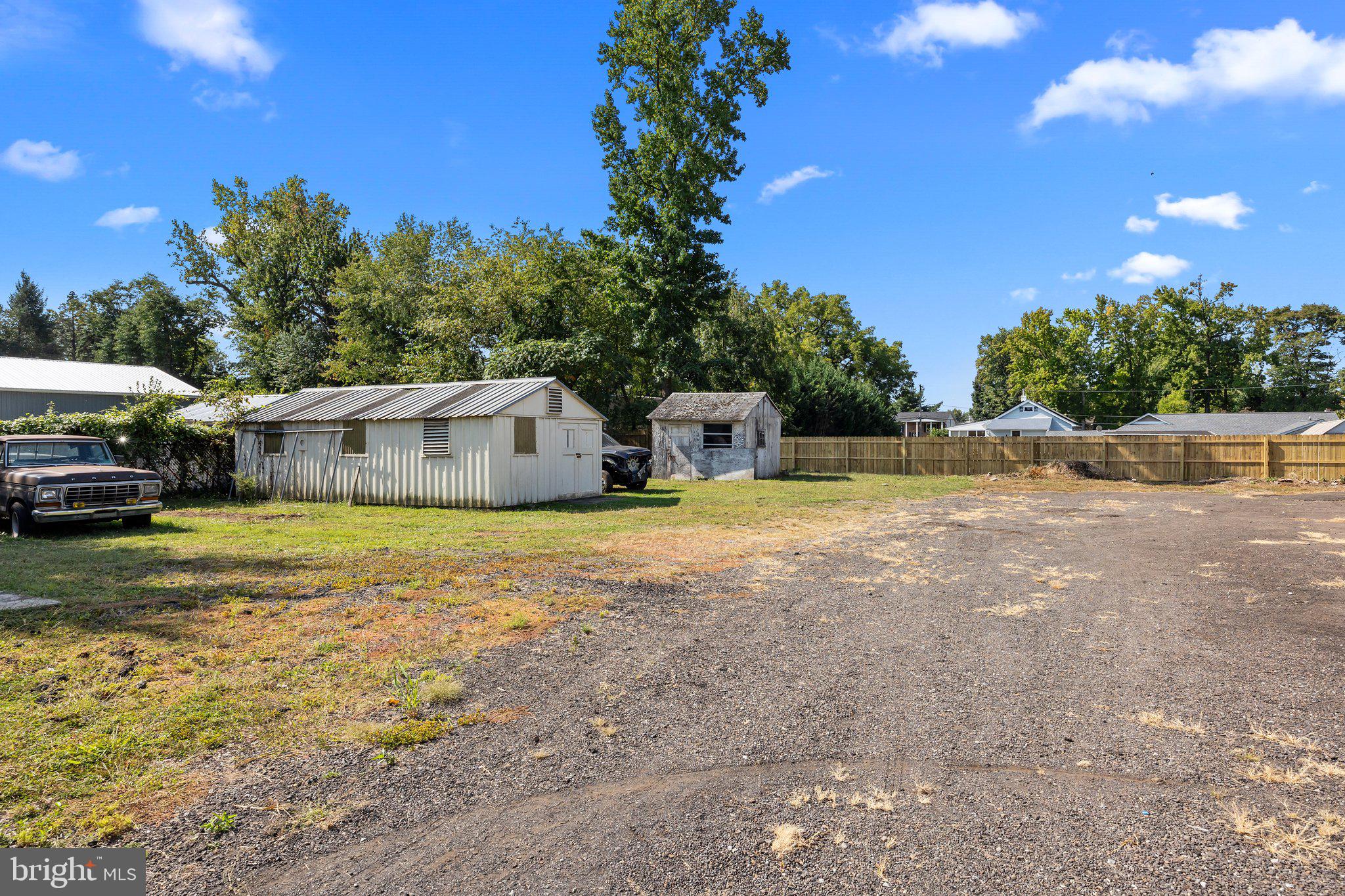 HEADLEY MANOR - Residential Income