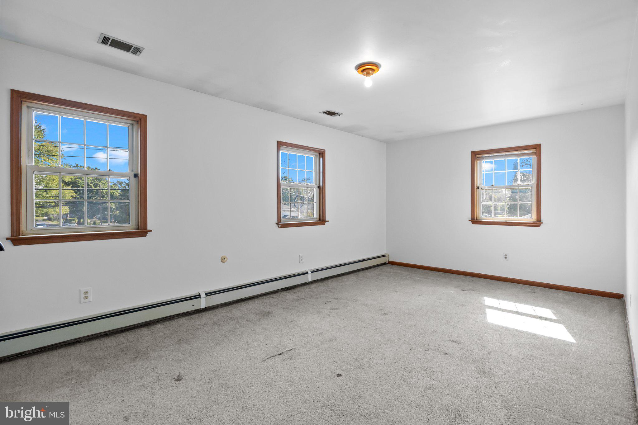 HEADLEY MANOR - Residential Income