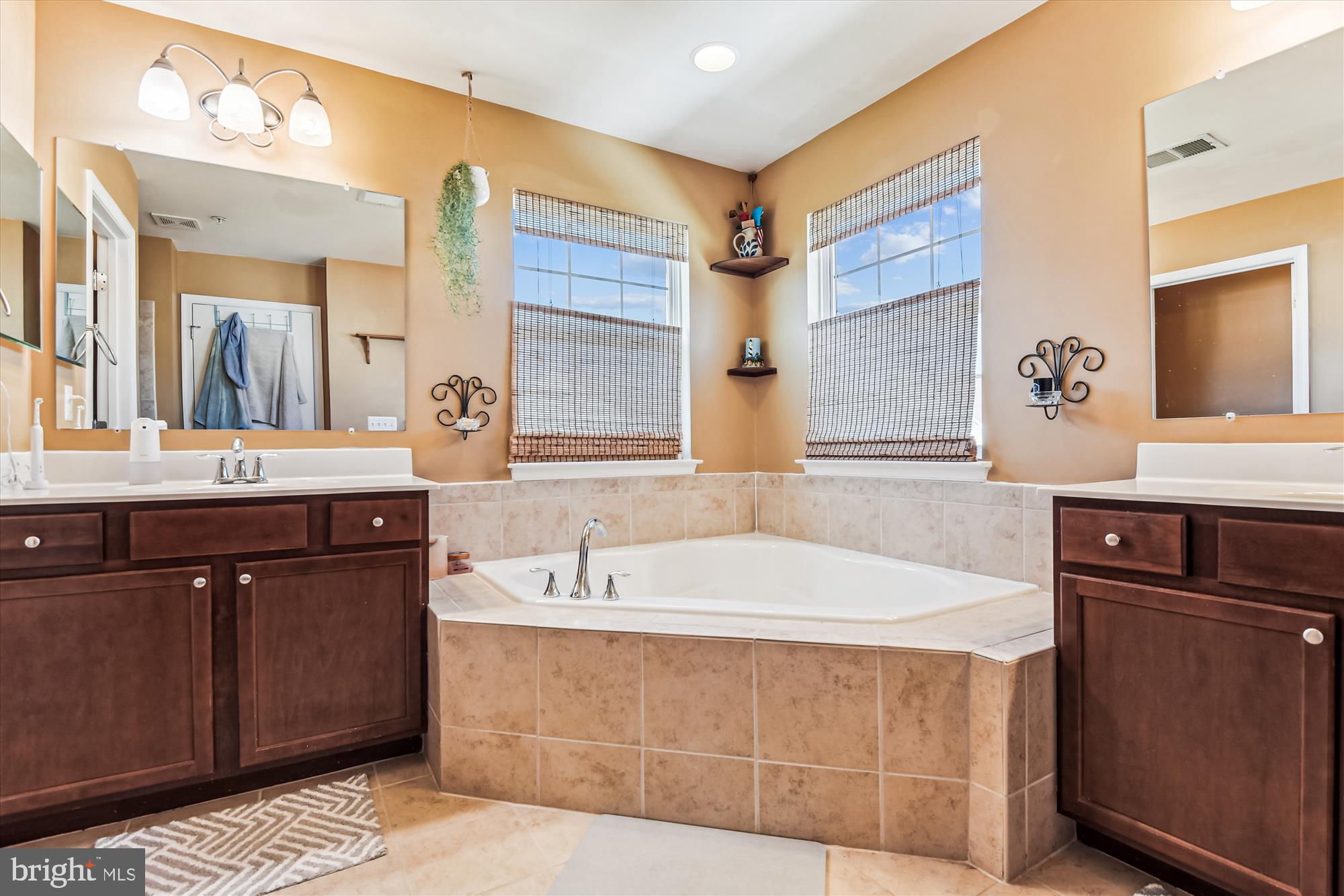 TANYARD SPRINGS - Residential