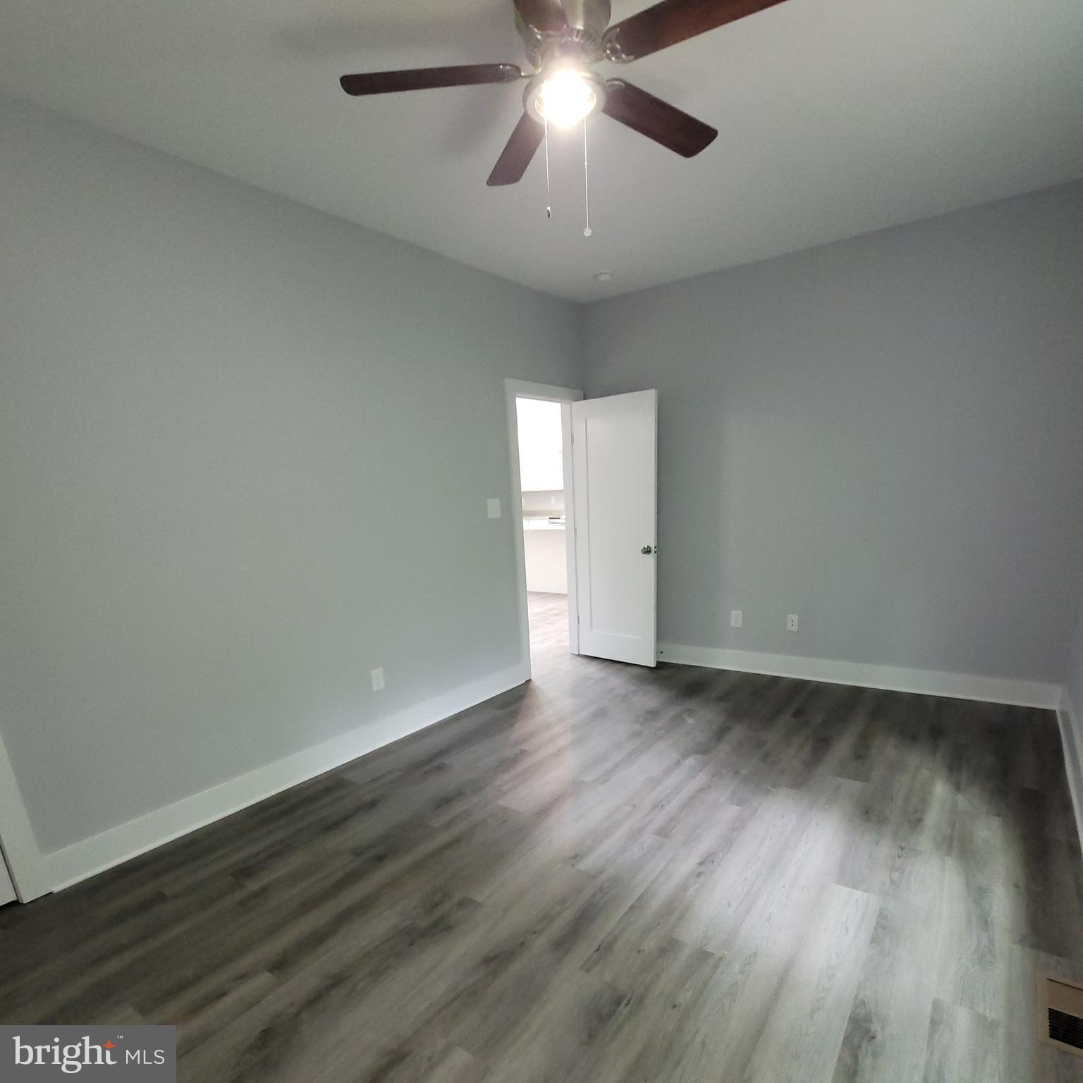 FAIRVIEW OAKS - Residential