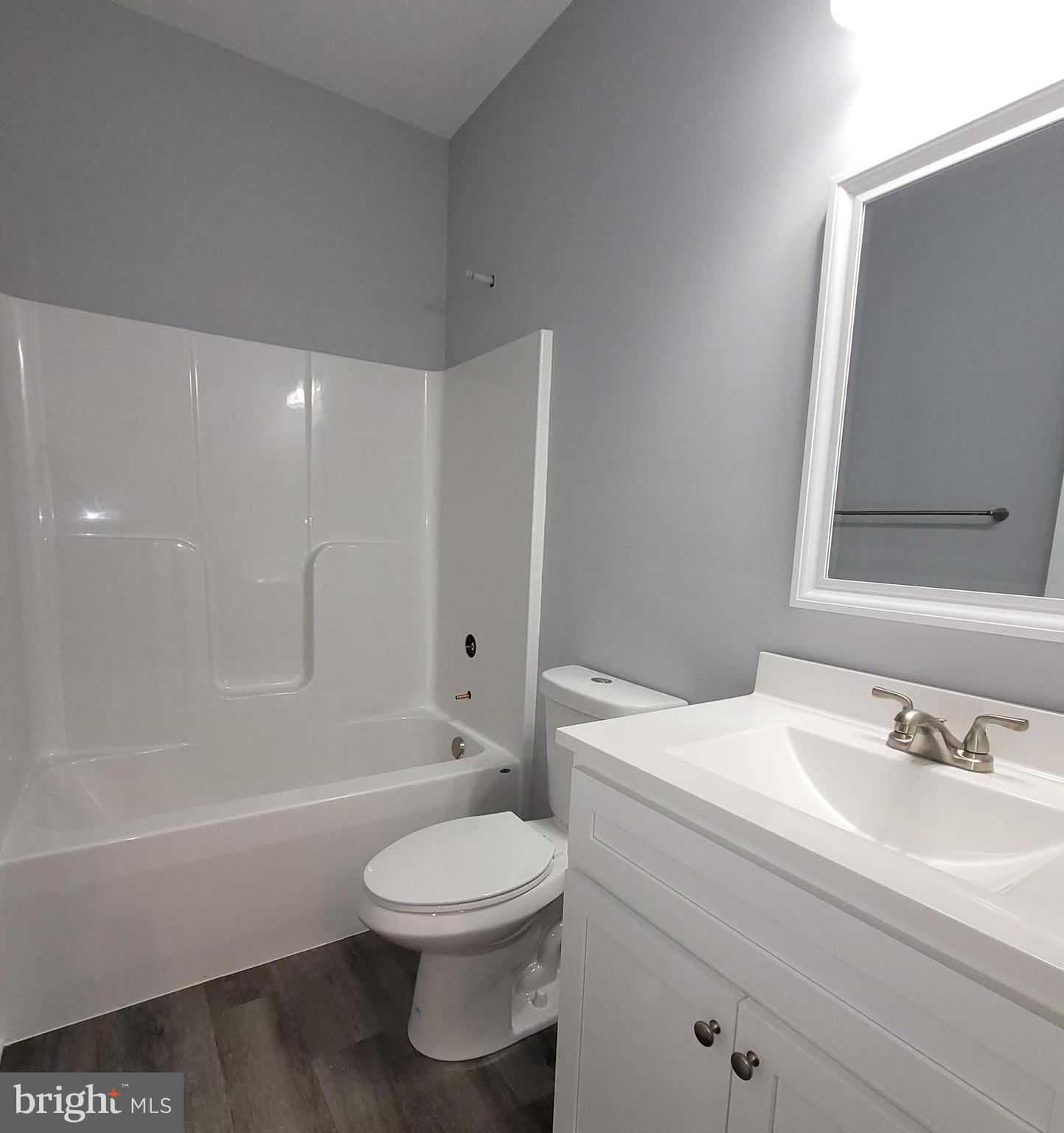 FAIRVIEW OAKS - Residential