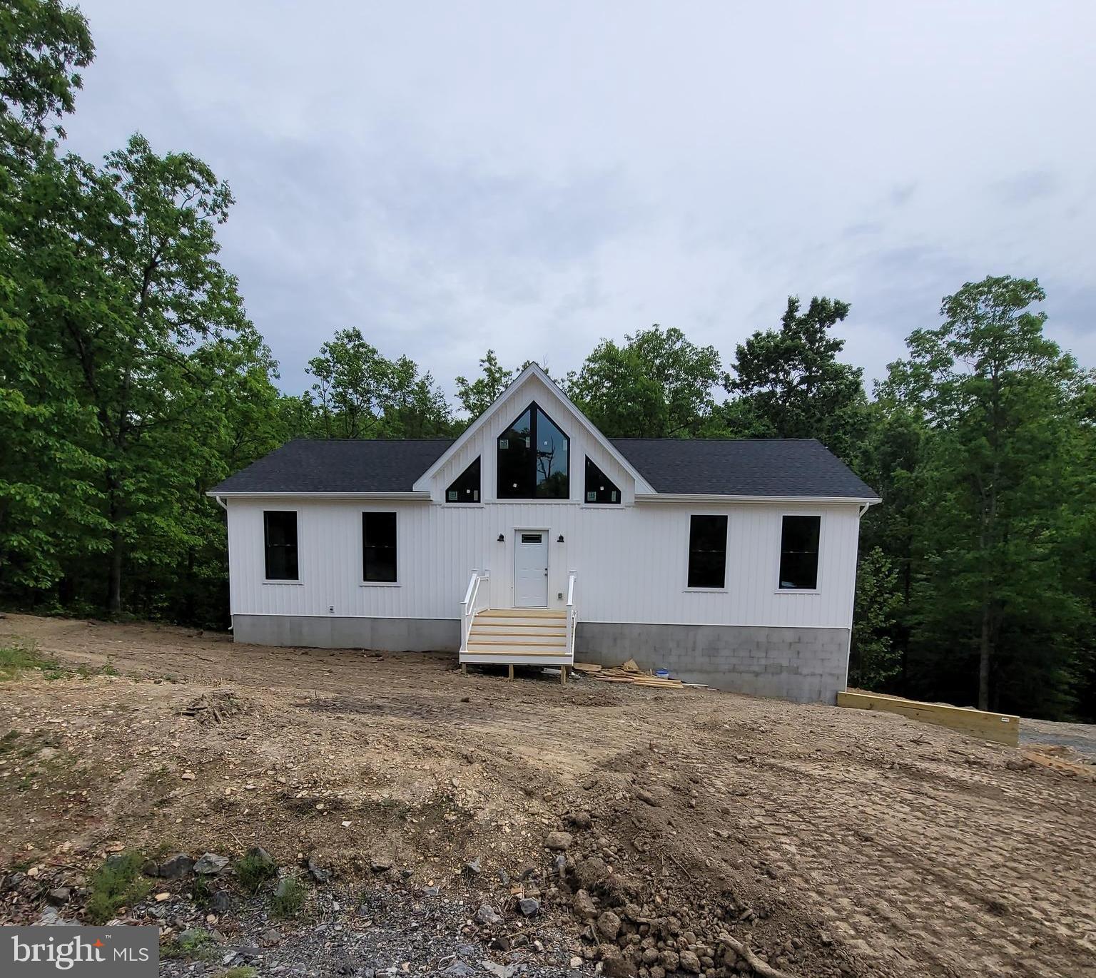 FAIRVIEW OAKS - Residential