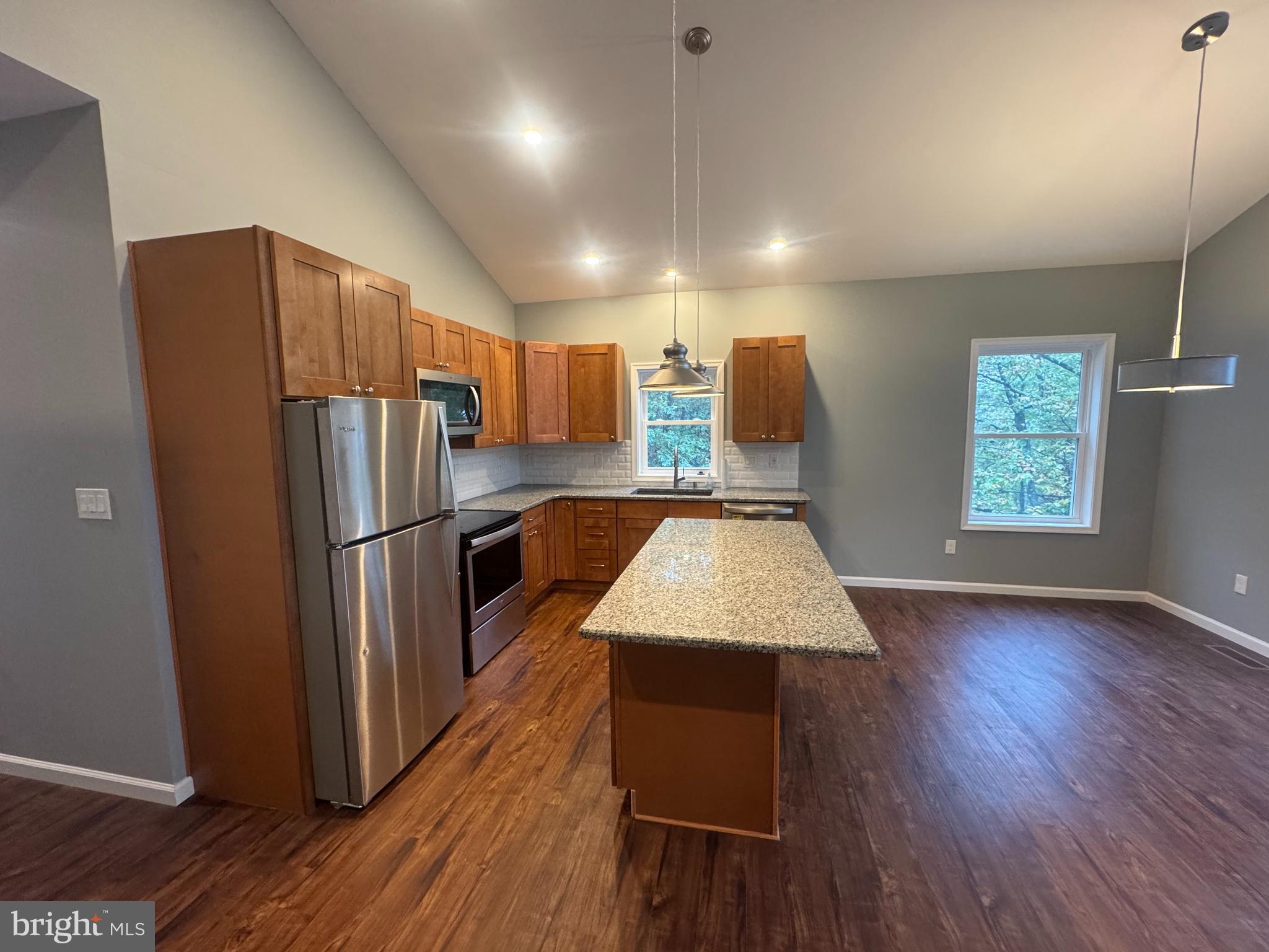 EAGLE ROCK RESORT - Residential