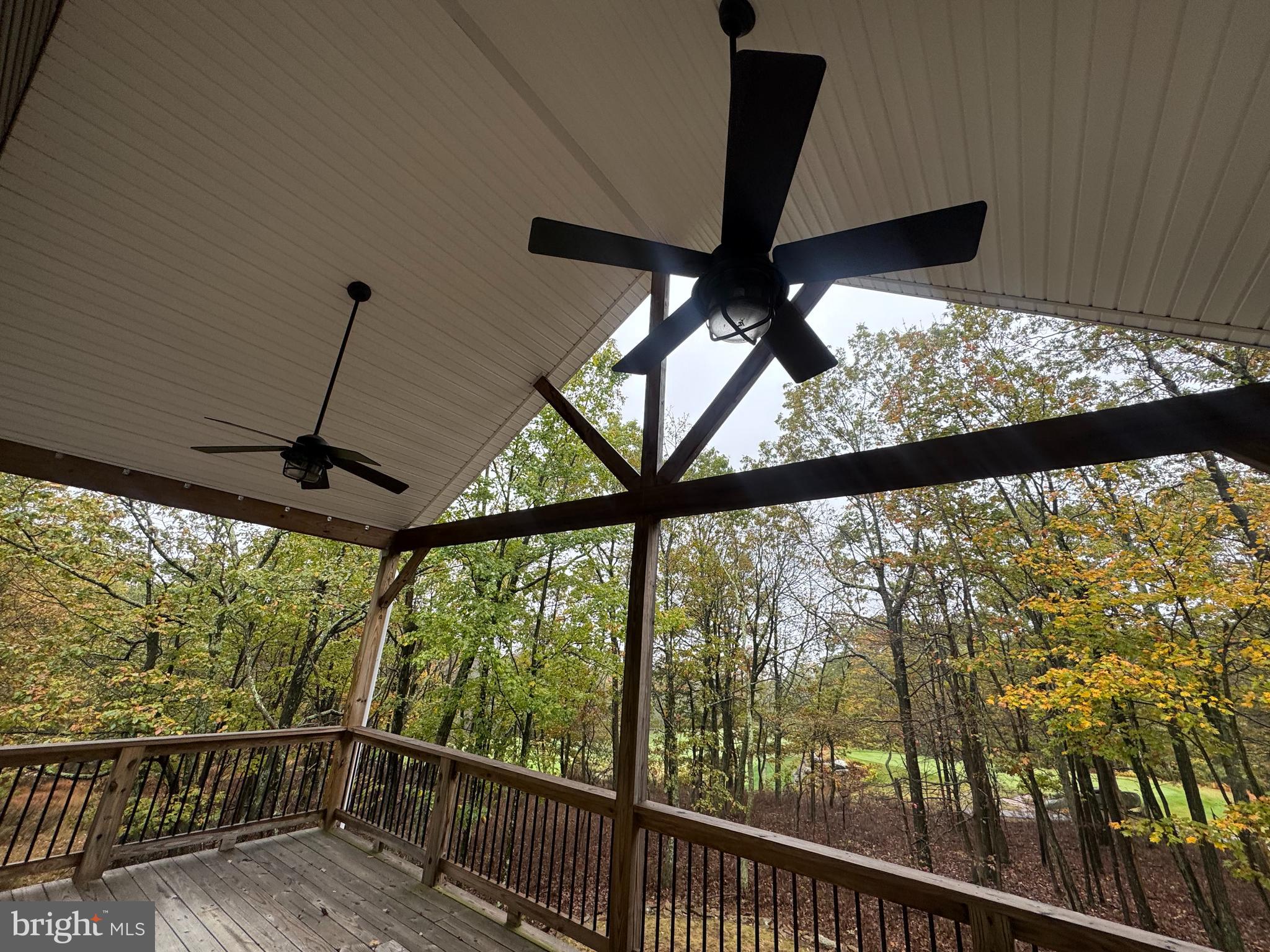 EAGLE ROCK RESORT - Residential