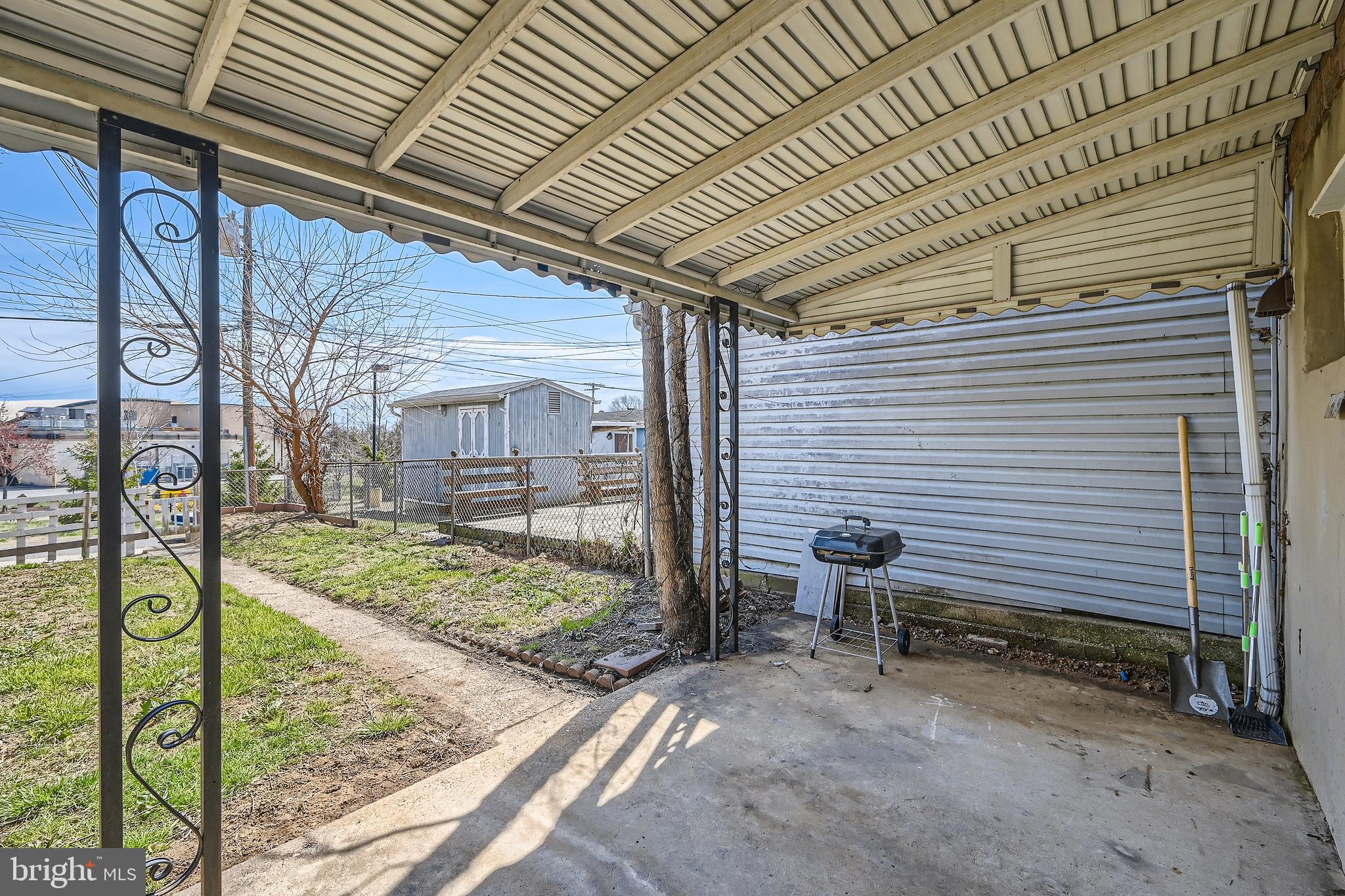 EASTFIELD - Residential