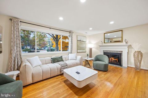 Tiny photo for 2617 N Stevens Street, ALEXANDRIA, VA 22311 (MLS # VAAX2060936)