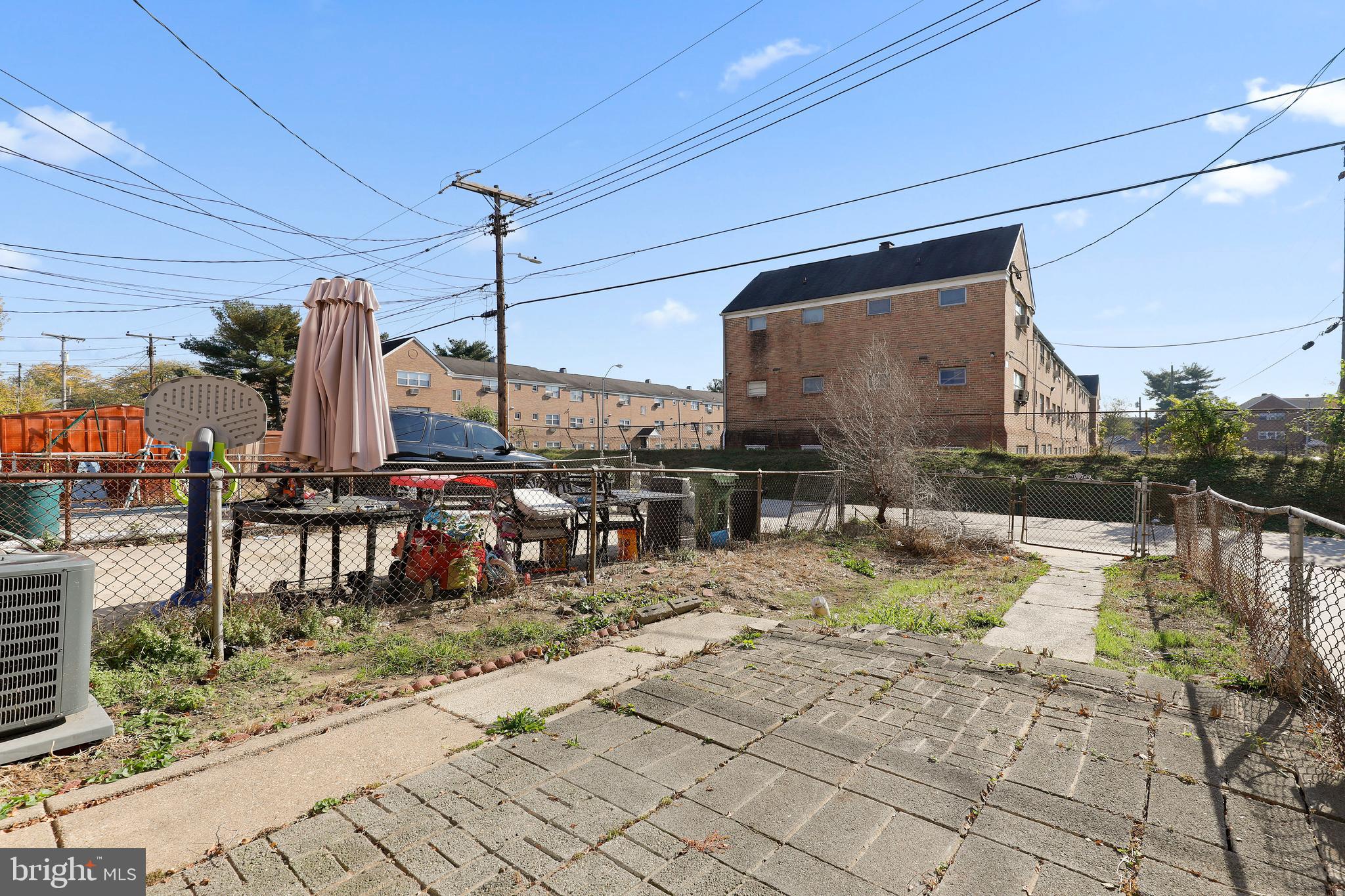 PARKSIDE - Residential