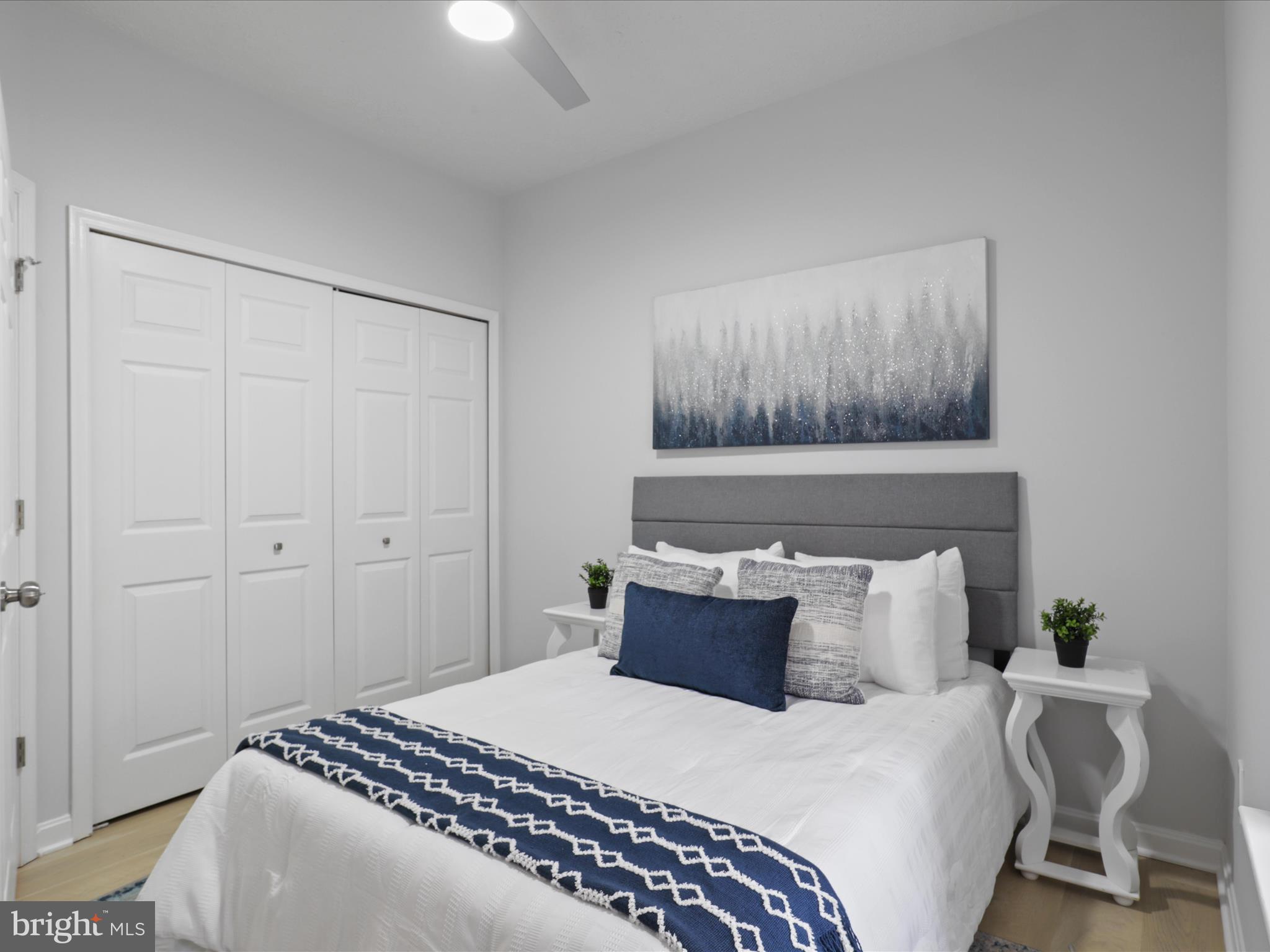 HILL OAKS CONDO PHASE 1- - Residential