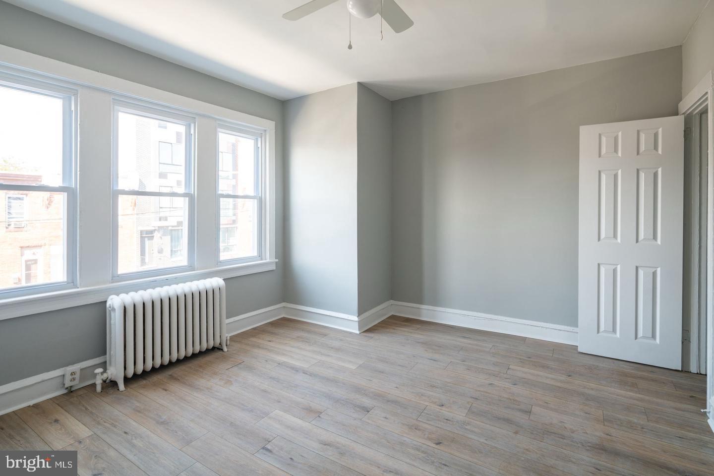 2271 E CAMBRIA STREET