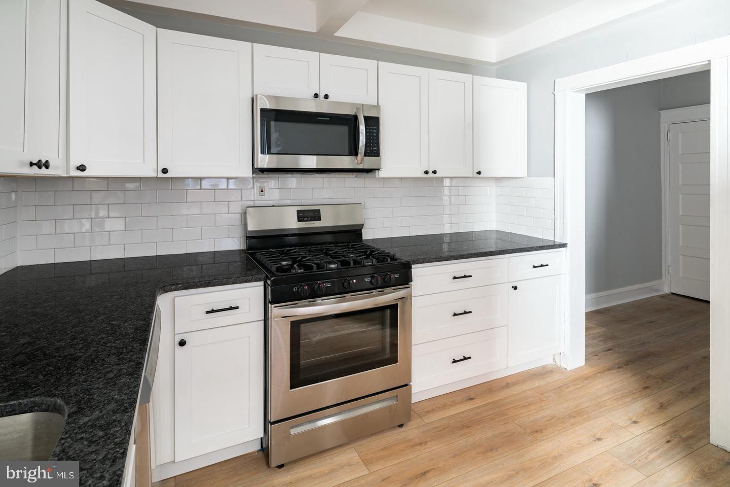 PORT RICHMOND - Residential