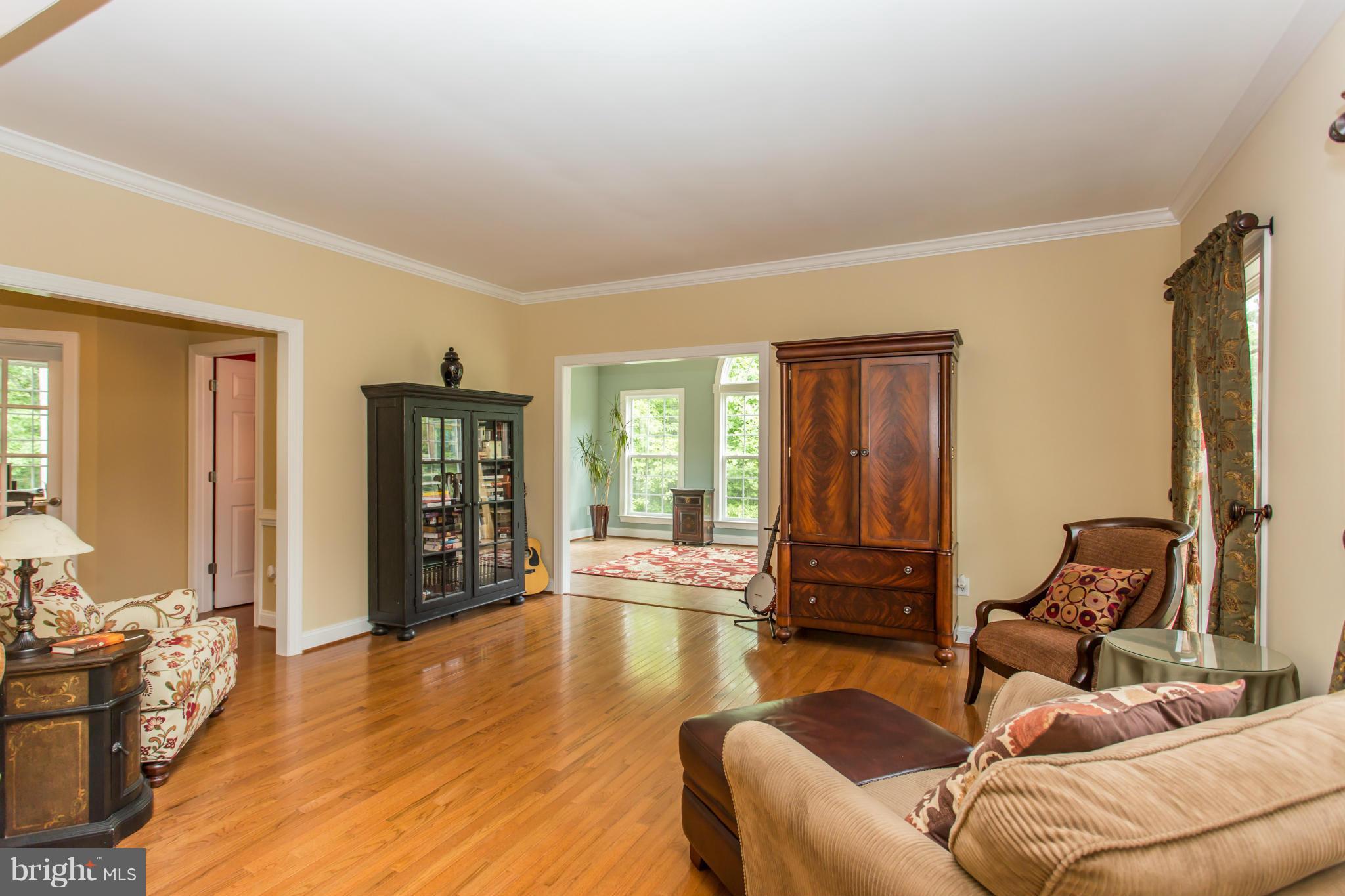 TAVERN GATE - Residential