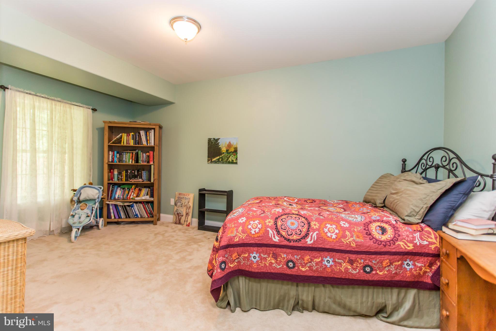 TAVERN GATE - Residential