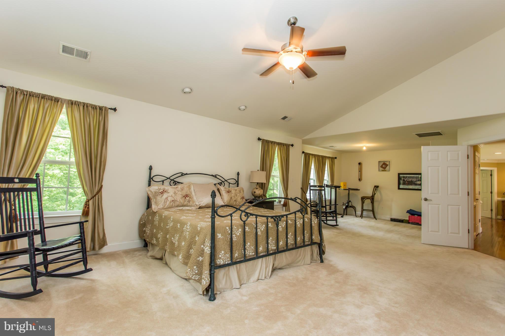 TAVERN GATE - Residential