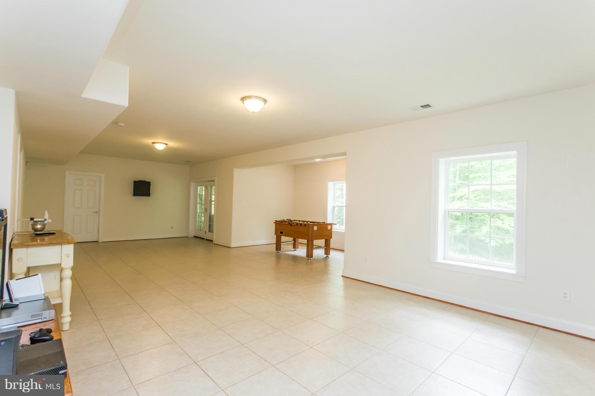 TAVERN GATE - Residential