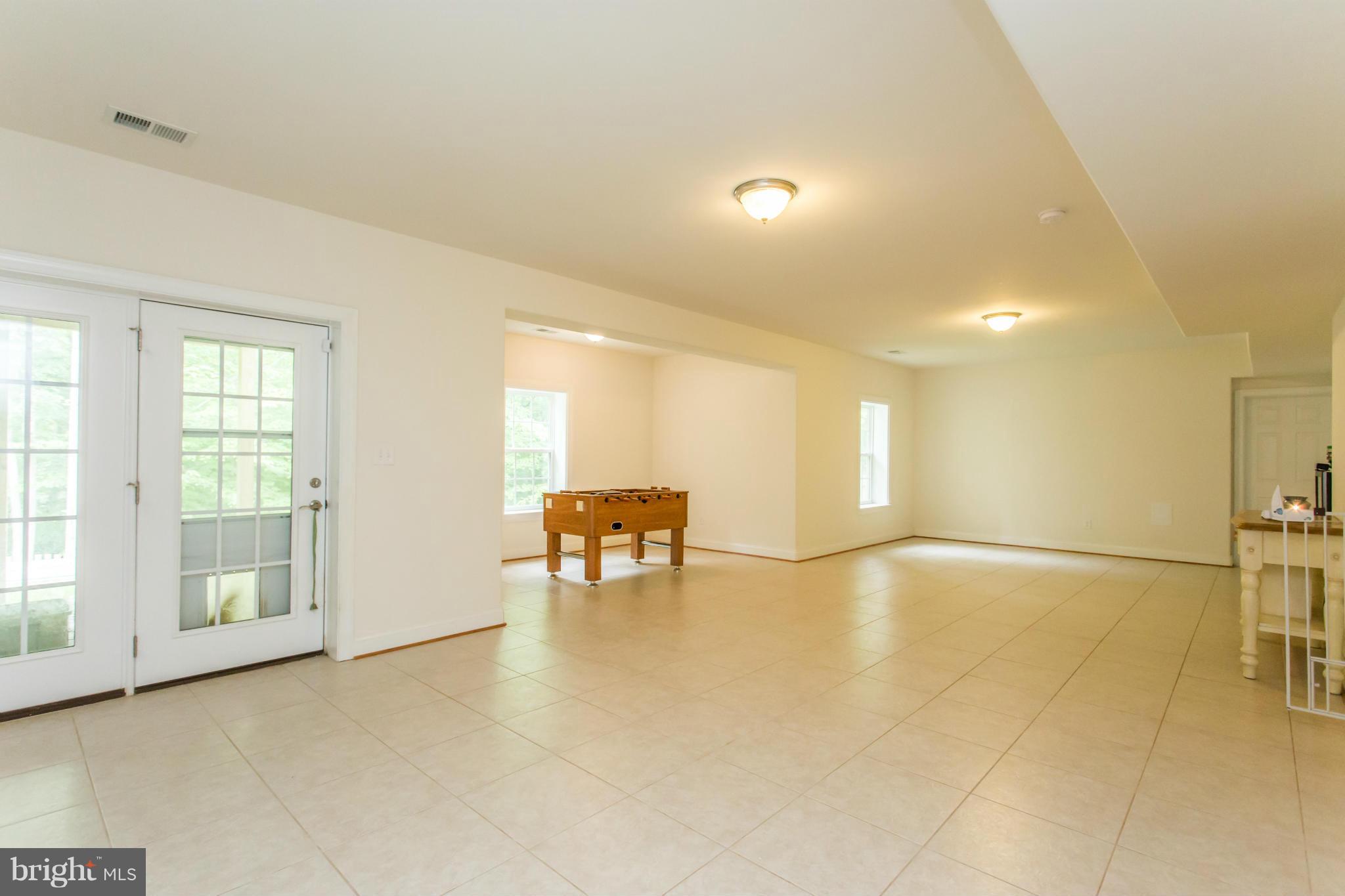 TAVERN GATE - Residential