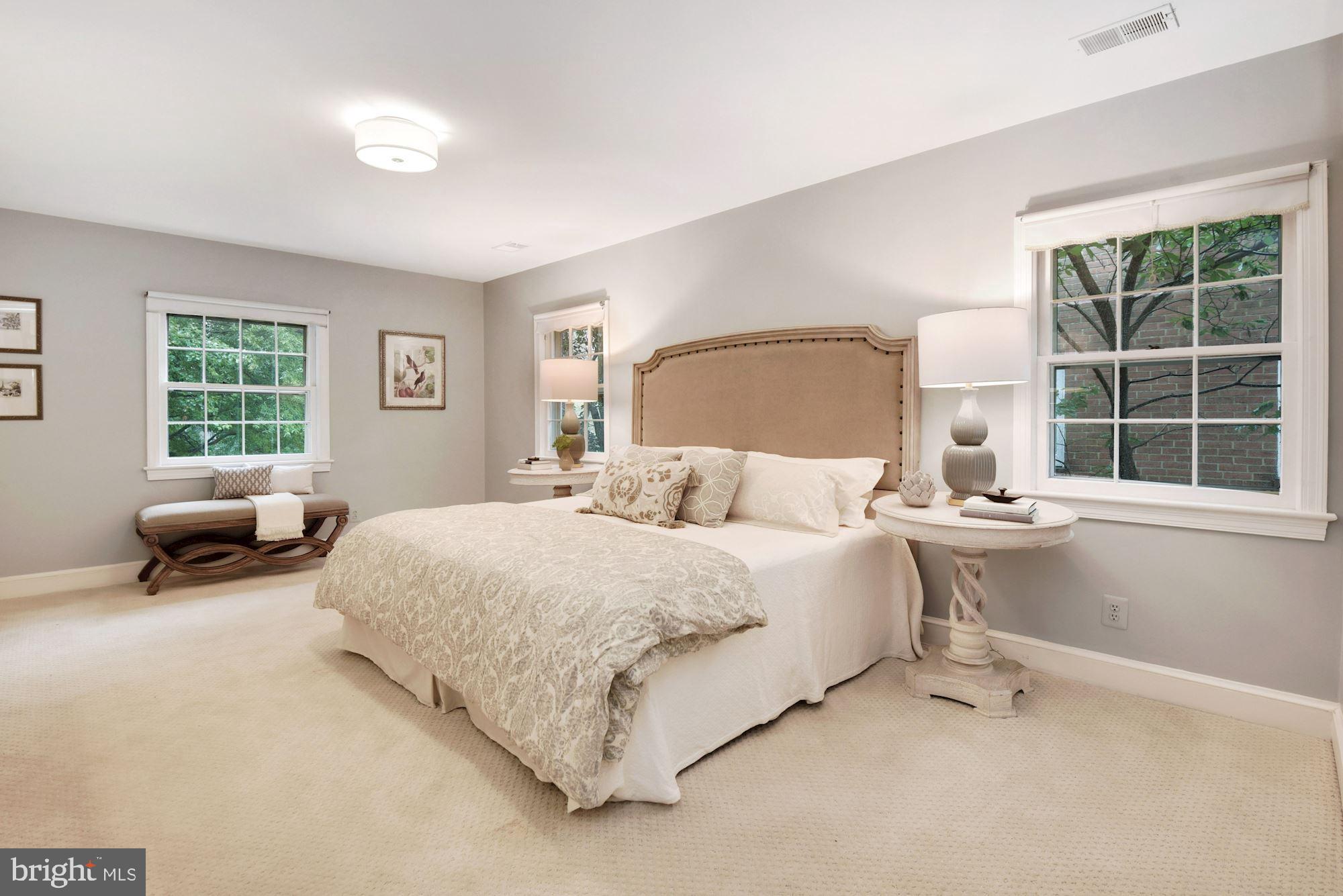 CHEVY CHASE VILLAGE - Residential