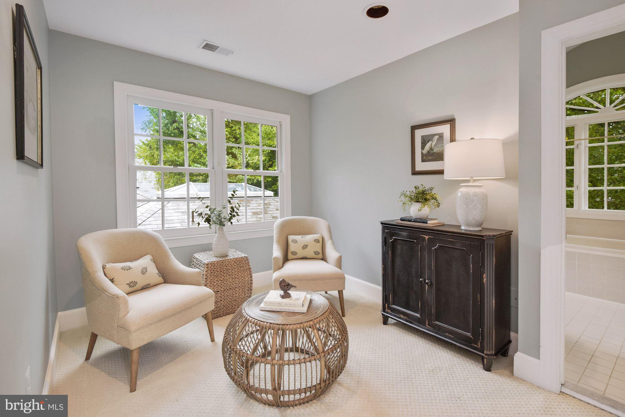 CHEVY CHASE VILLAGE - Residential