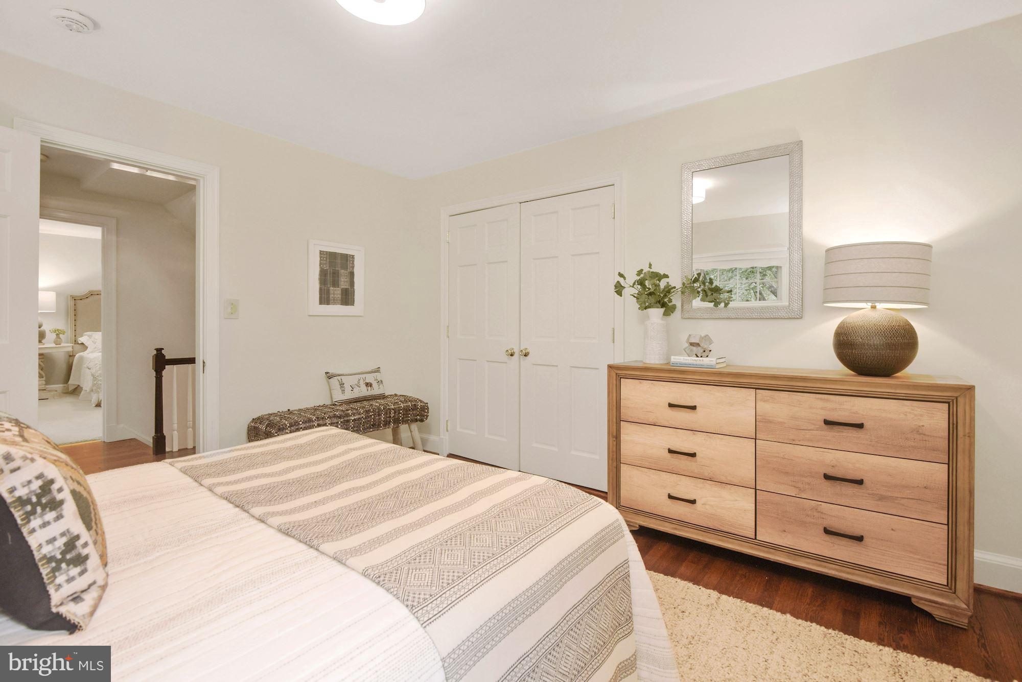 CHEVY CHASE VILLAGE - Residential