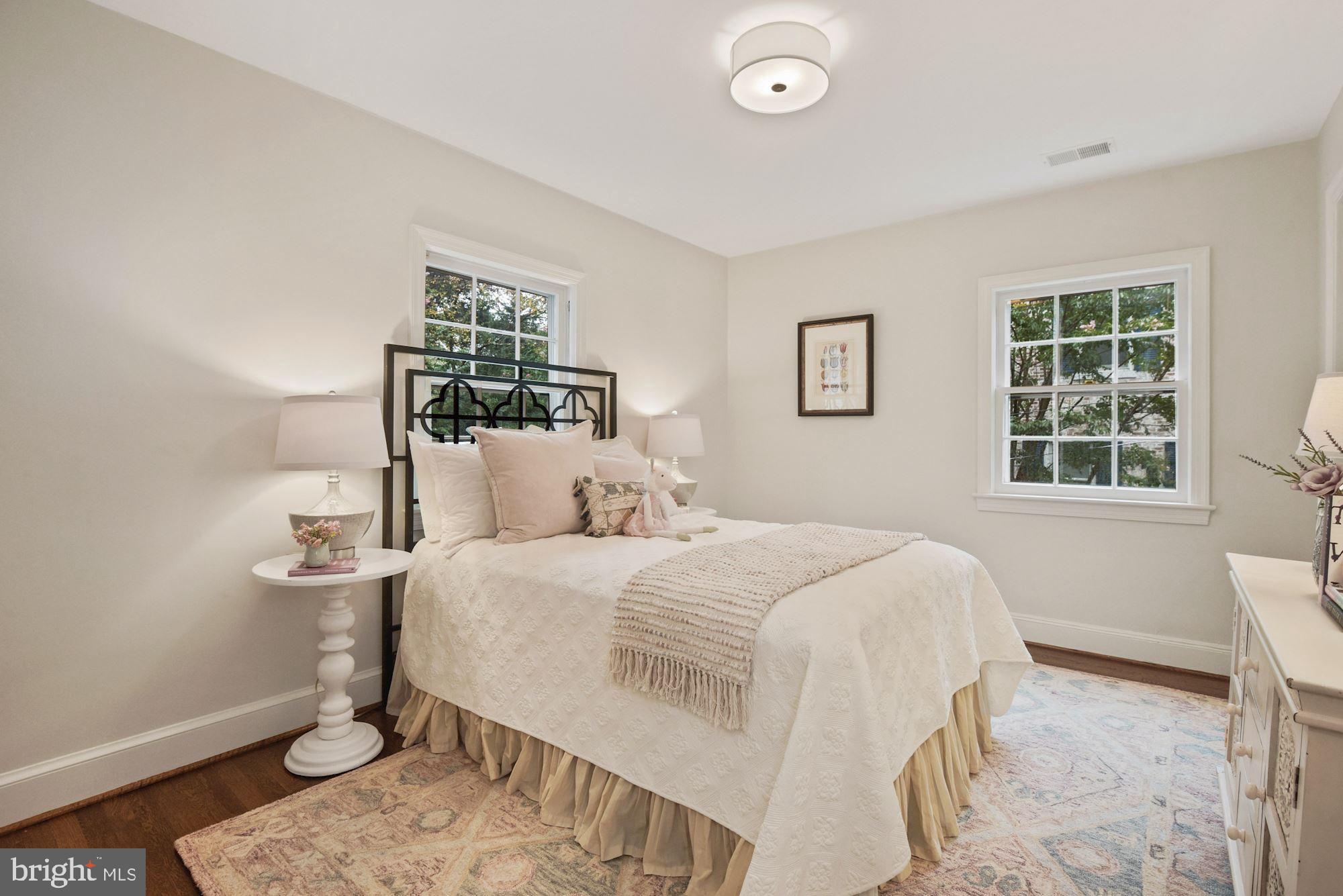 CHEVY CHASE VILLAGE - Residential