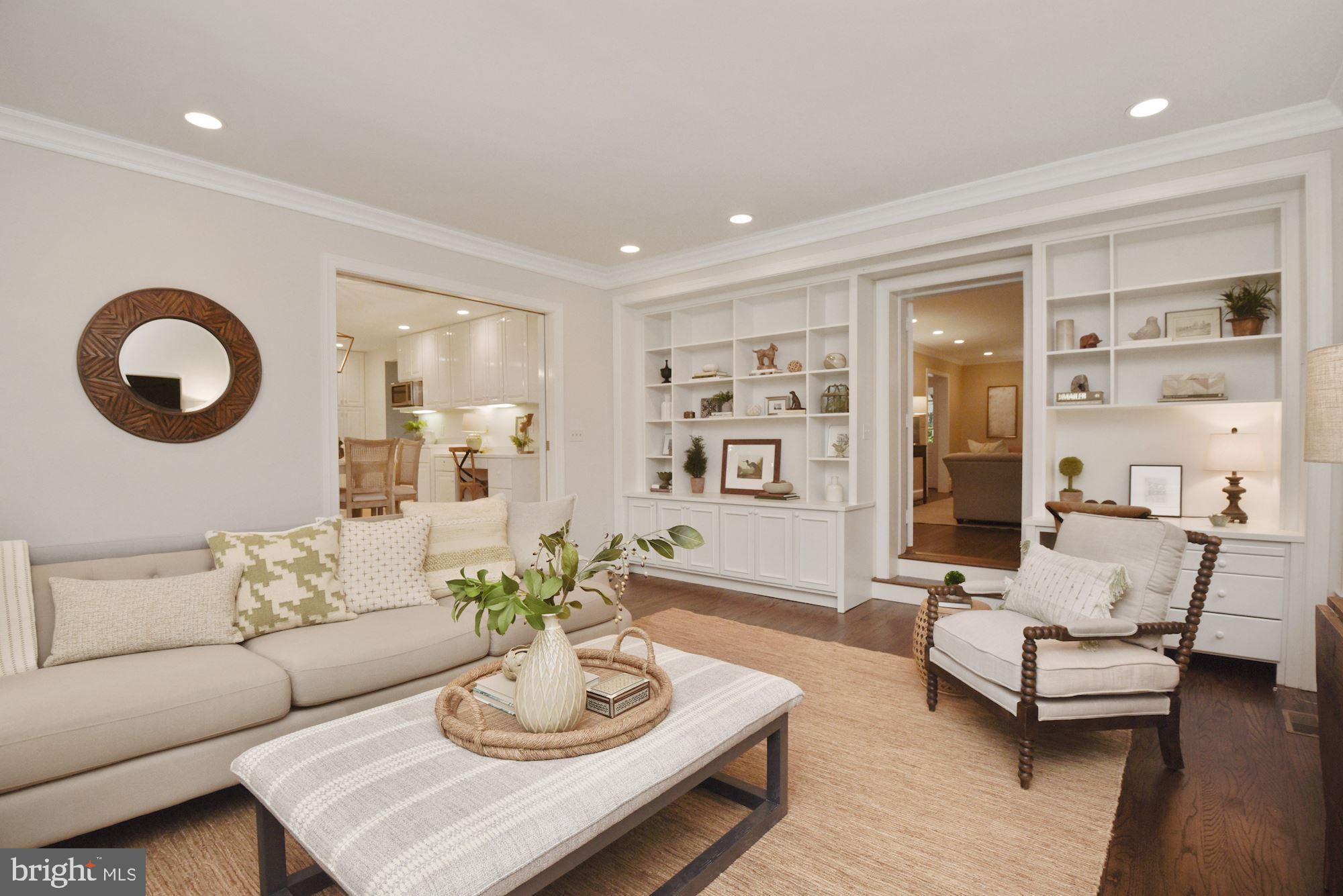 CHEVY CHASE VILLAGE - Residential